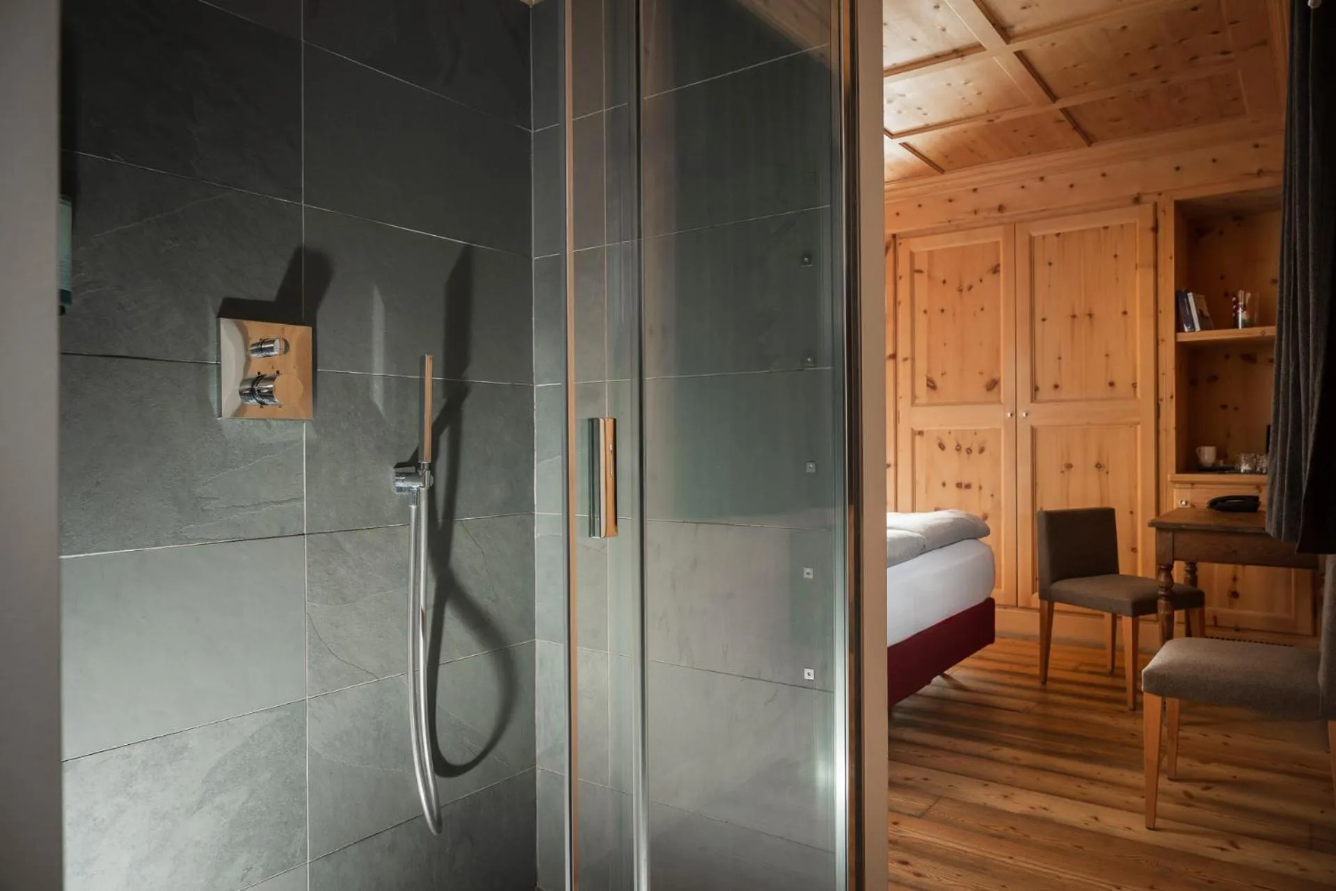 Bathroom in Alpen Hotel Chalet