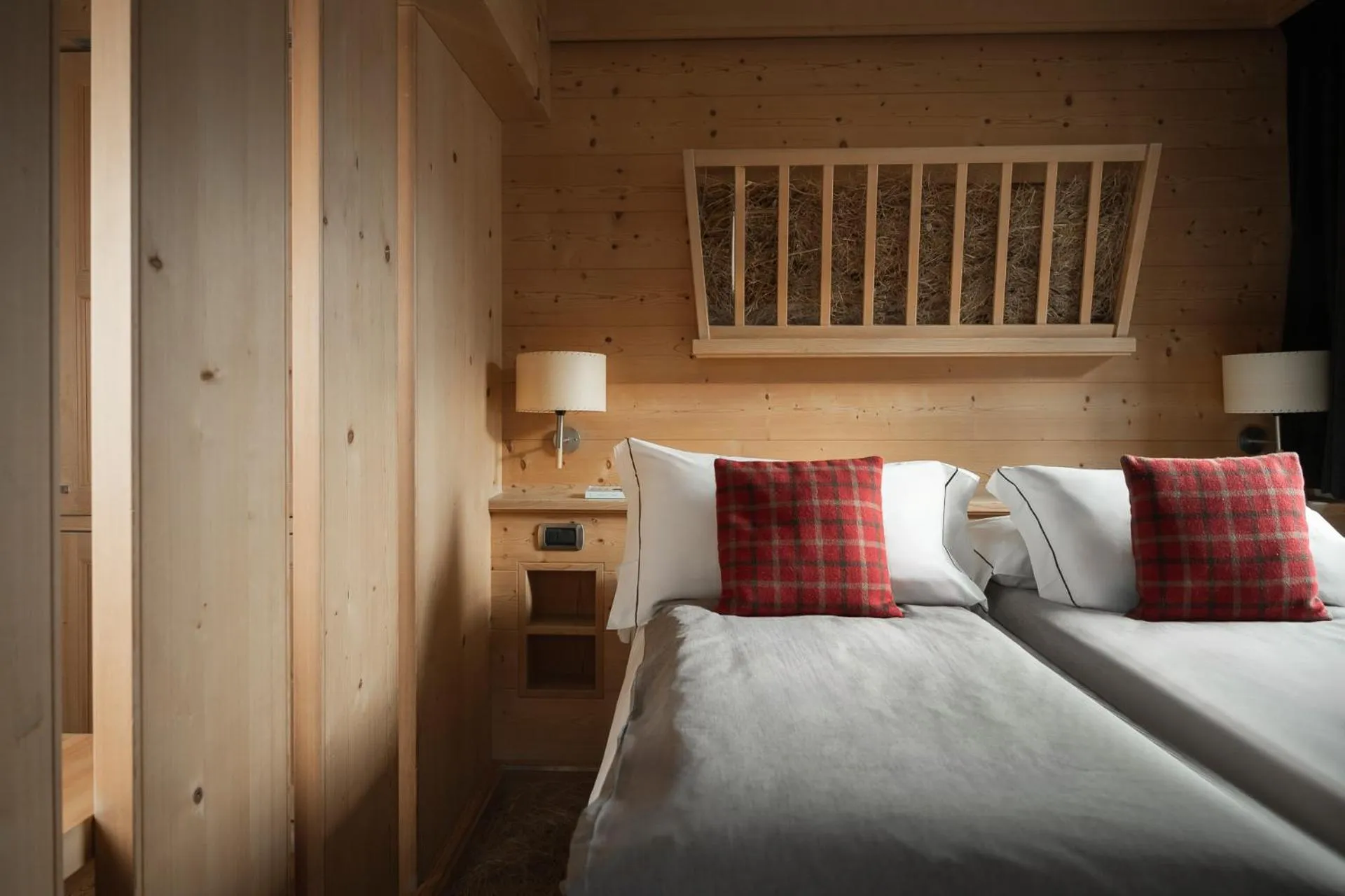 Photo of the whole room, Bed in Alpen Hotel Chalet