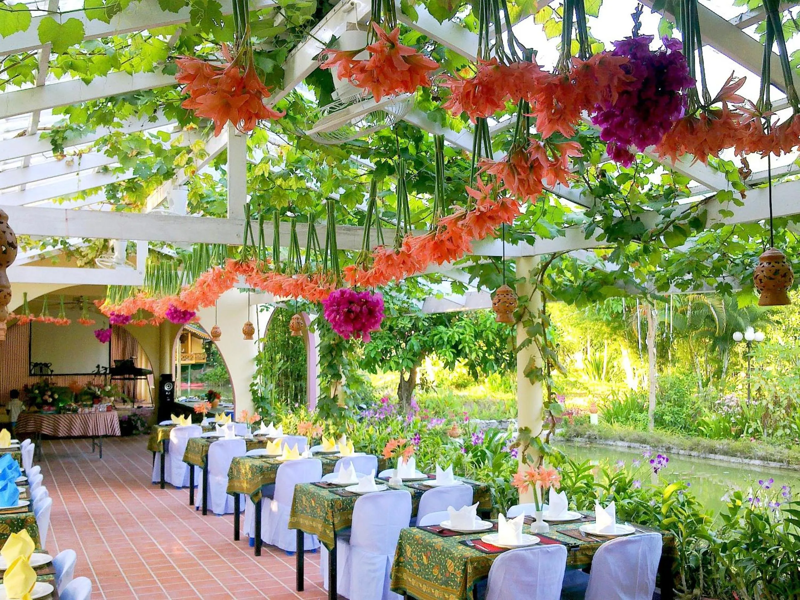 Business facilities in Ekman Garden Resort