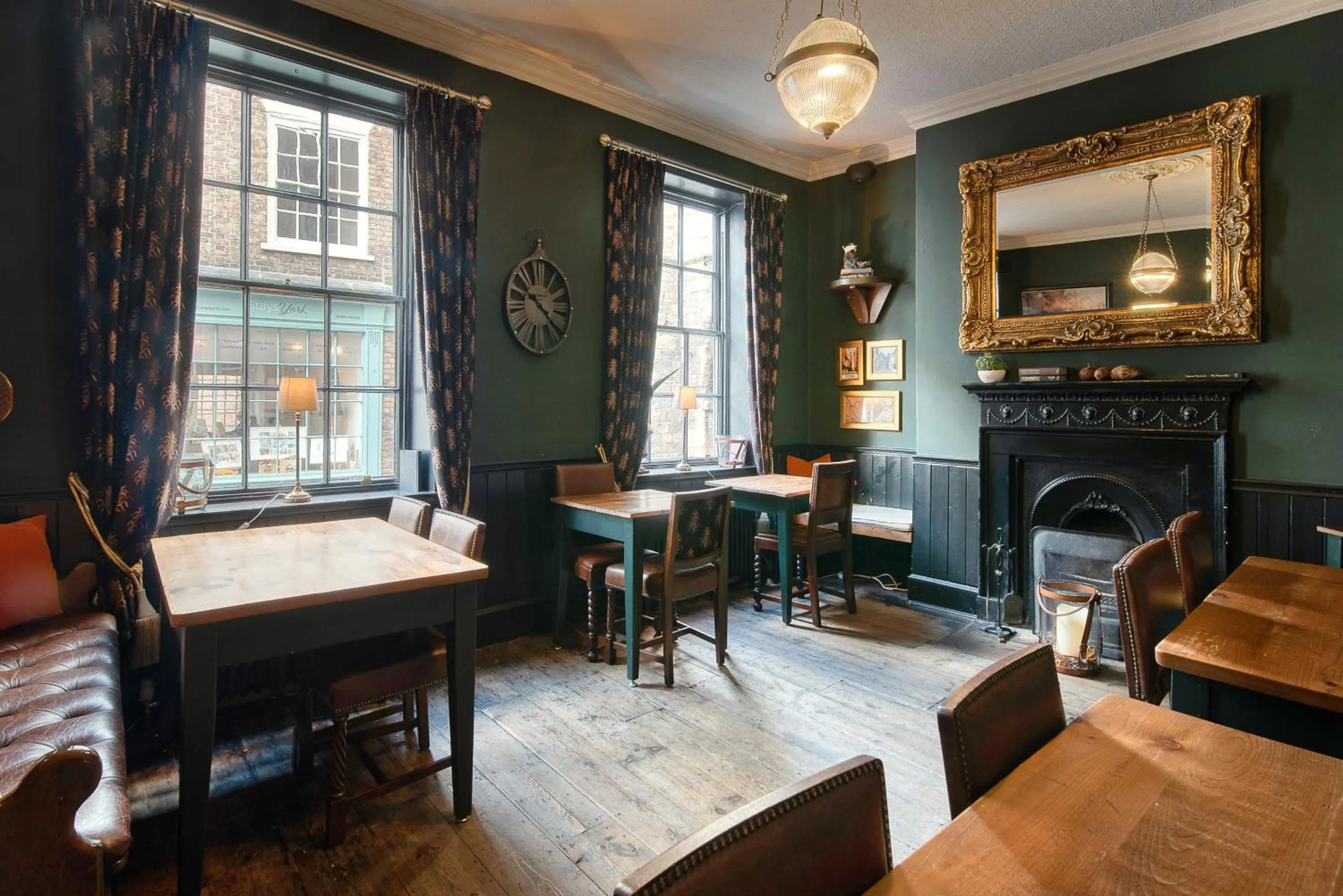 Restaurant/places to eat in The Fat Badger