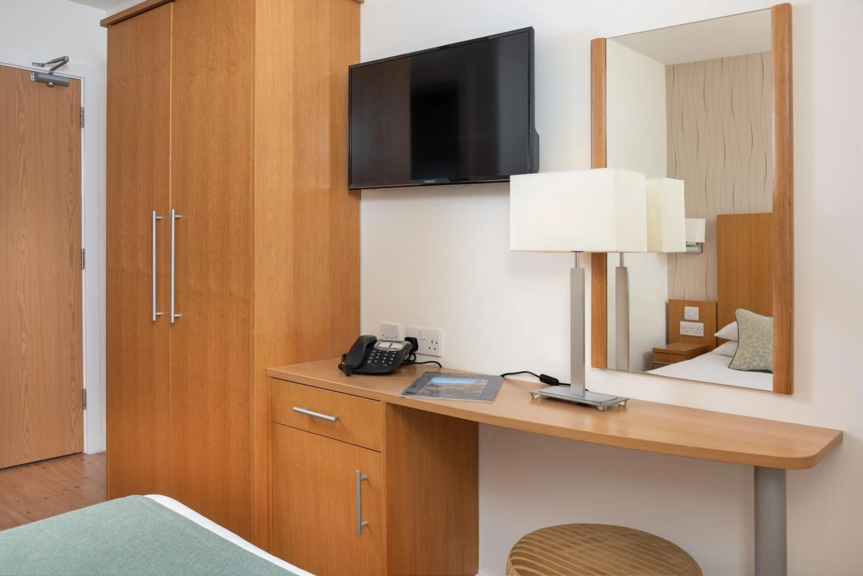 Bedroom, Bed in The Lodge In The Vale