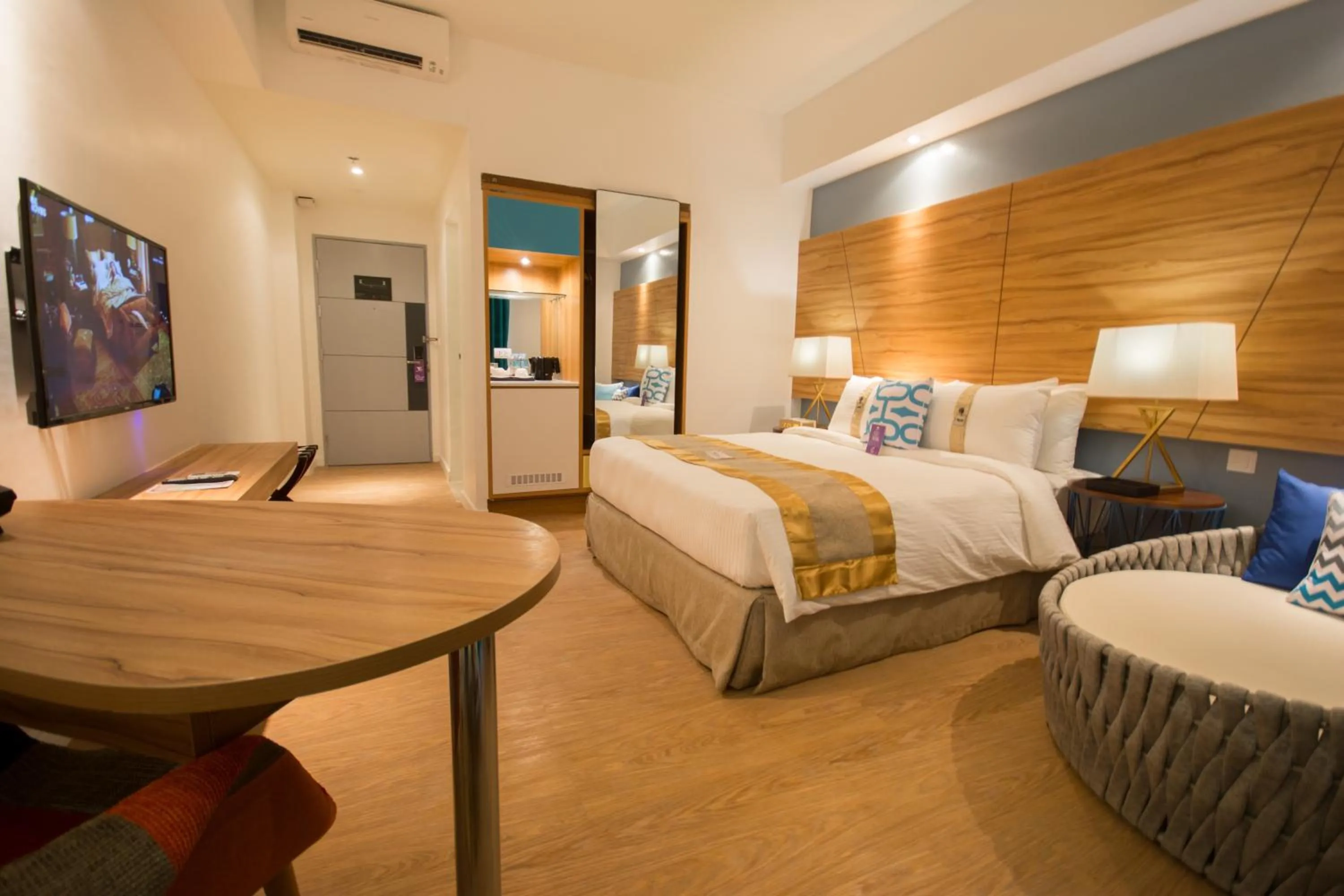 Photo of the whole room, Bed in Ferra Hotel and Garden Suites