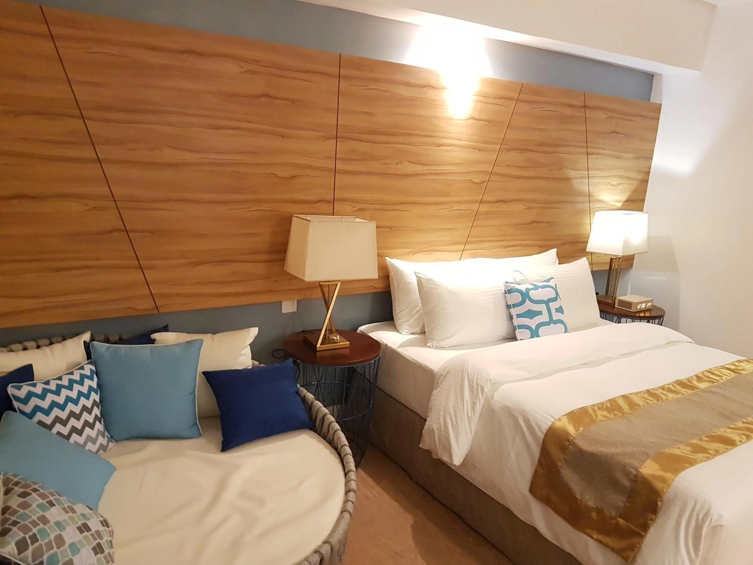 Bedroom, Bed in Ferra Hotel and Garden Suites