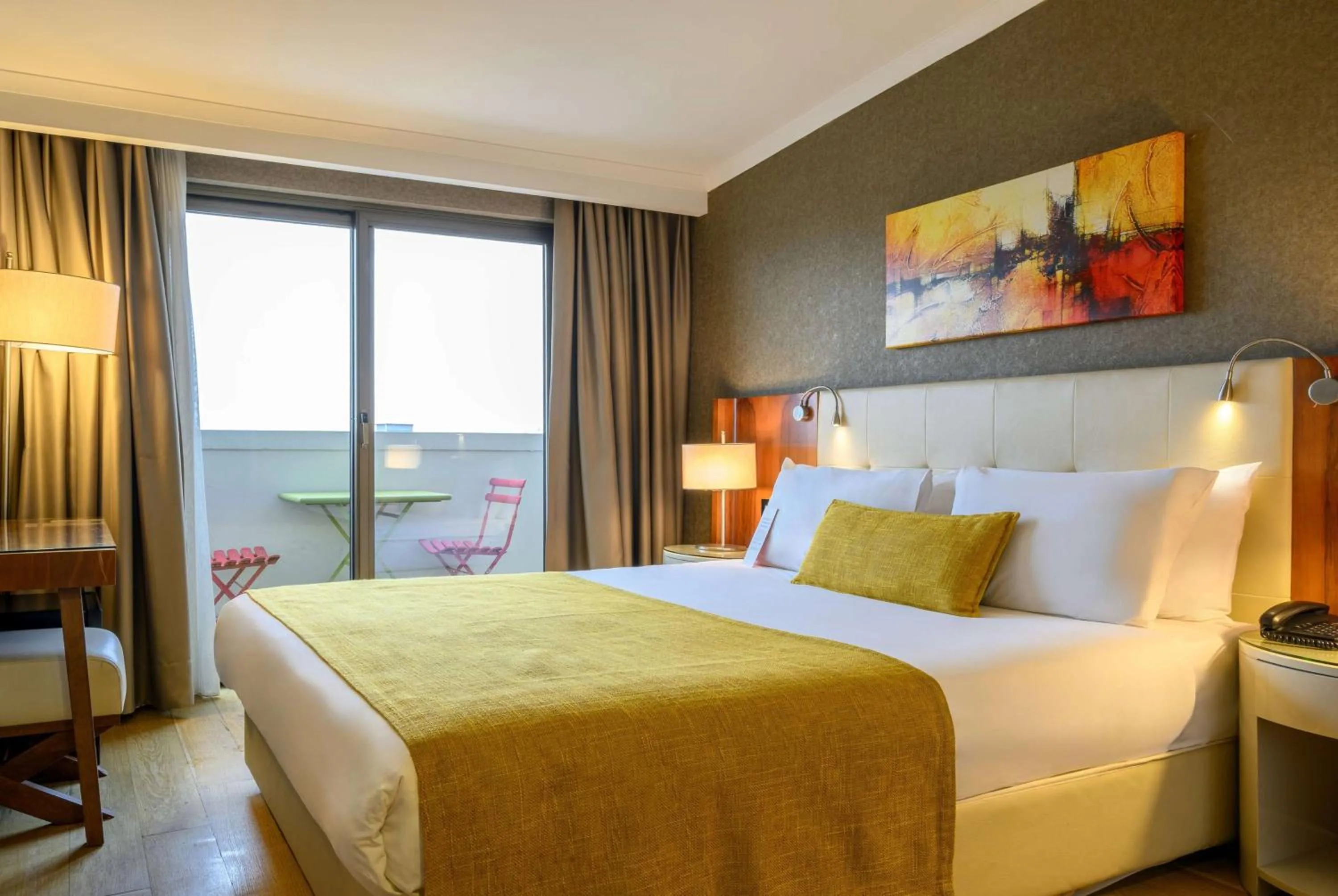 Photo of the whole room, Bed in Ramada by Wyndham Istanbul Grand Bazaar