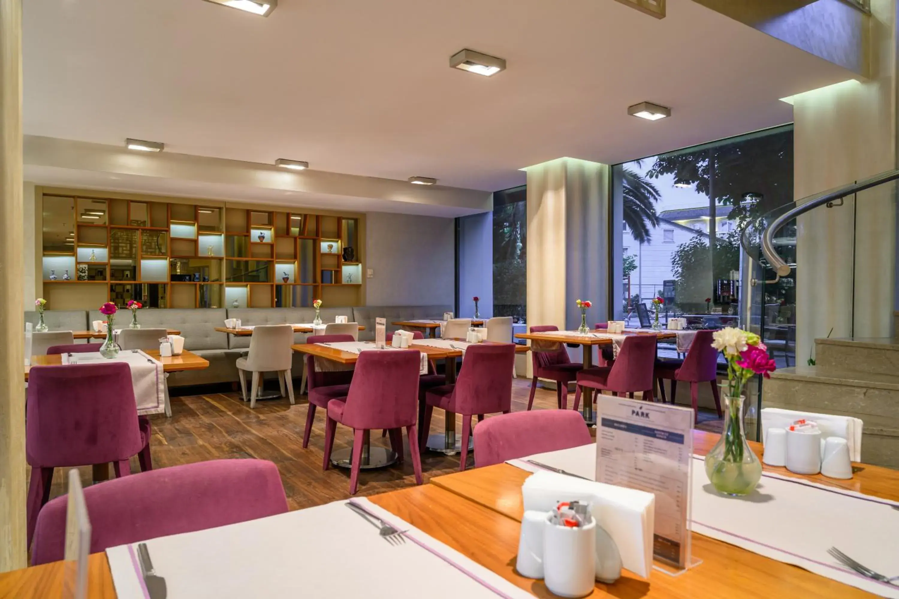 Restaurant/places to eat in Ramada by Wyndham Istanbul Grand Bazaar Restaurant/places to eat in Ramada by Wyndham Istanbul Grand Bazaar