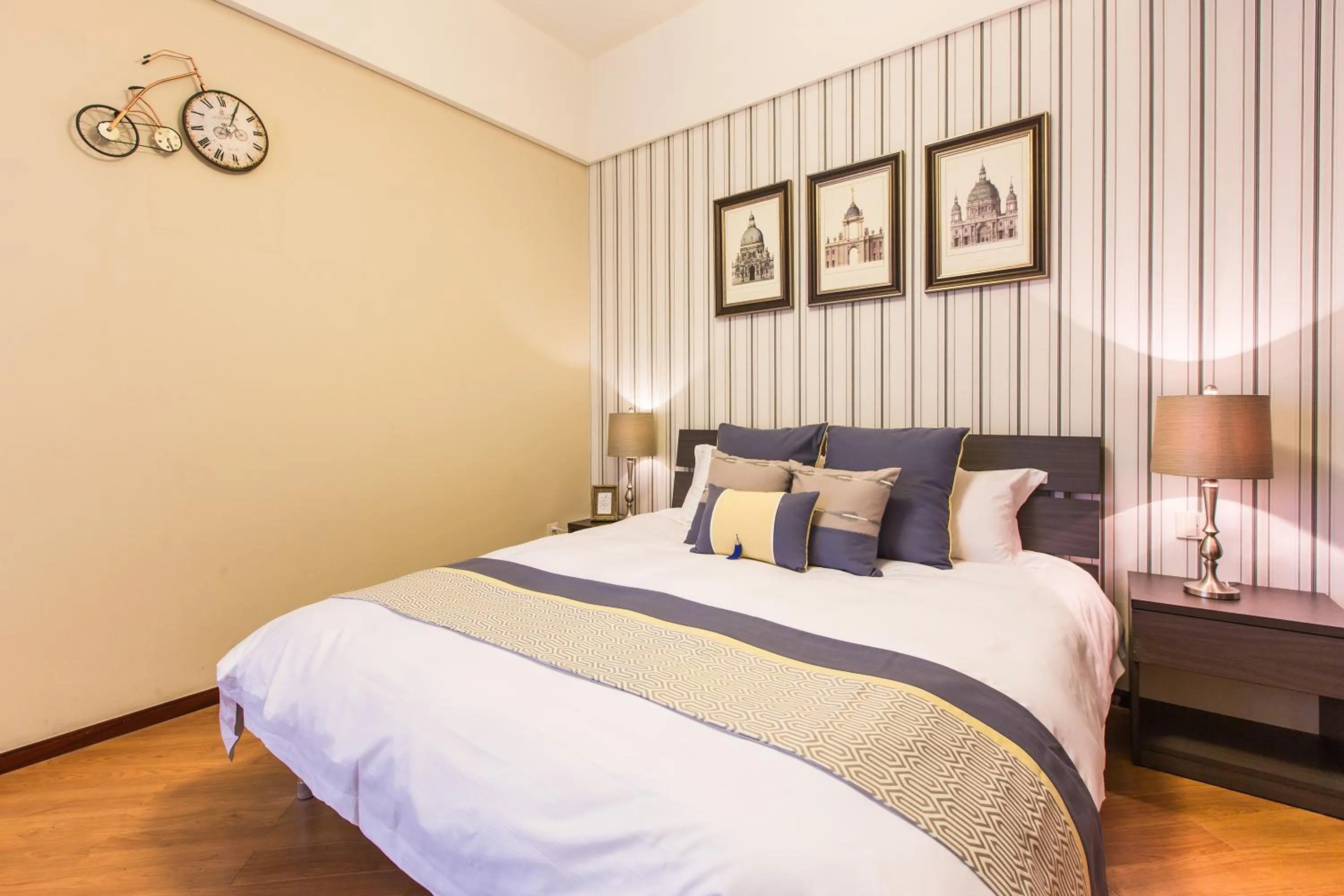 bunk bed, Bed in Westlake Service Apartment
