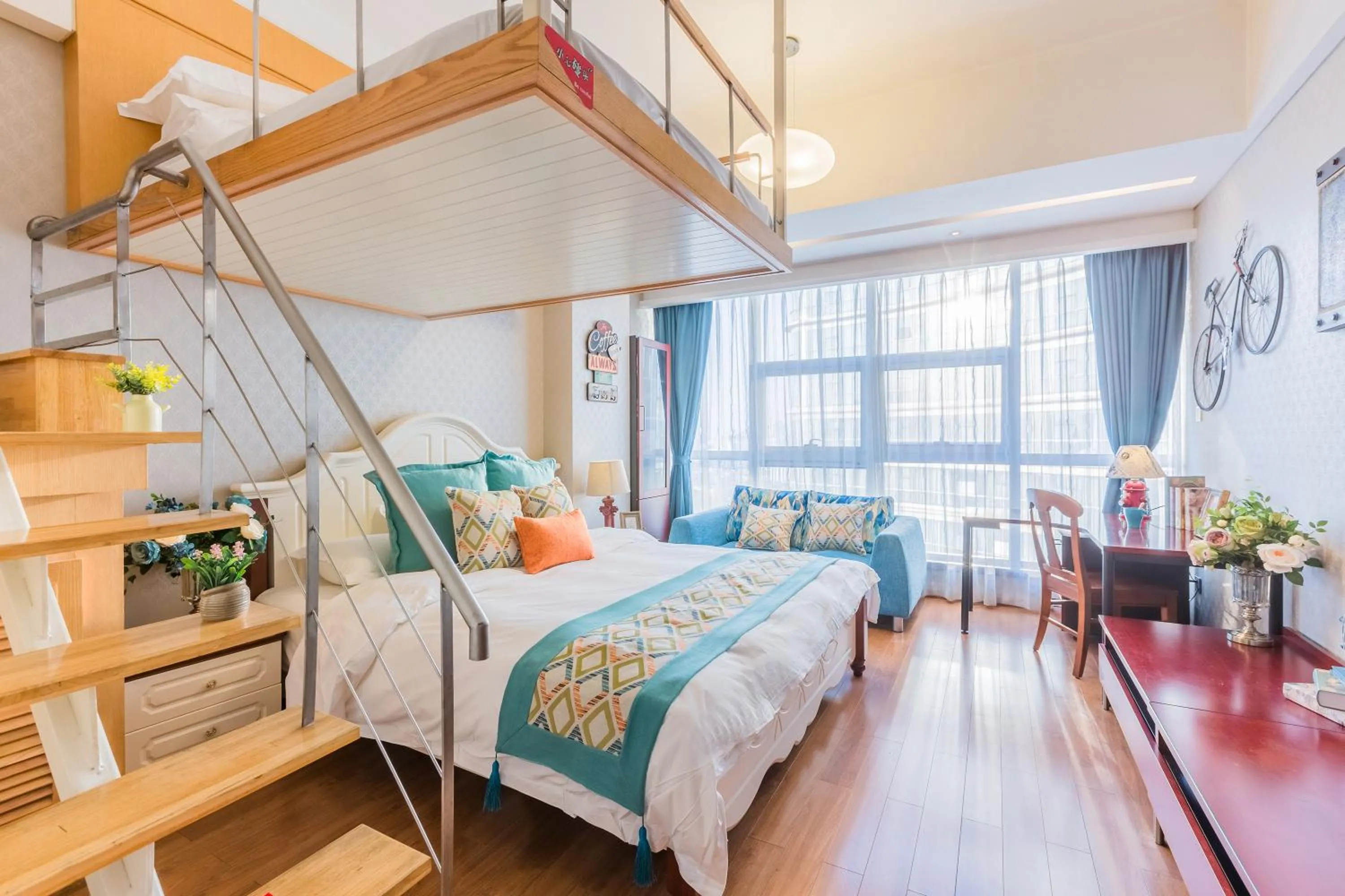 Photo of the whole room, Bed in Westlake Service Apartment