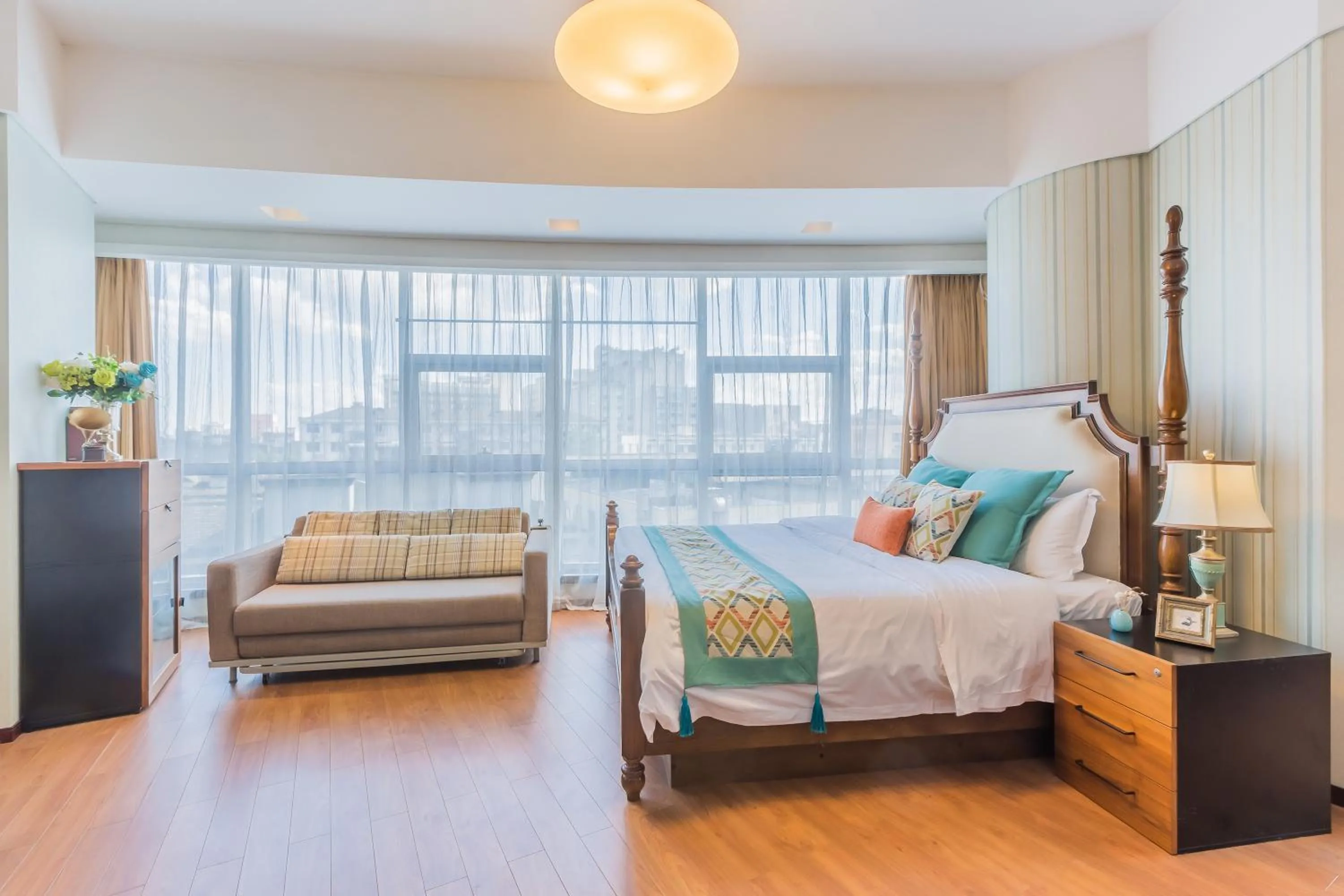 Bed in Westlake Service Apartment
