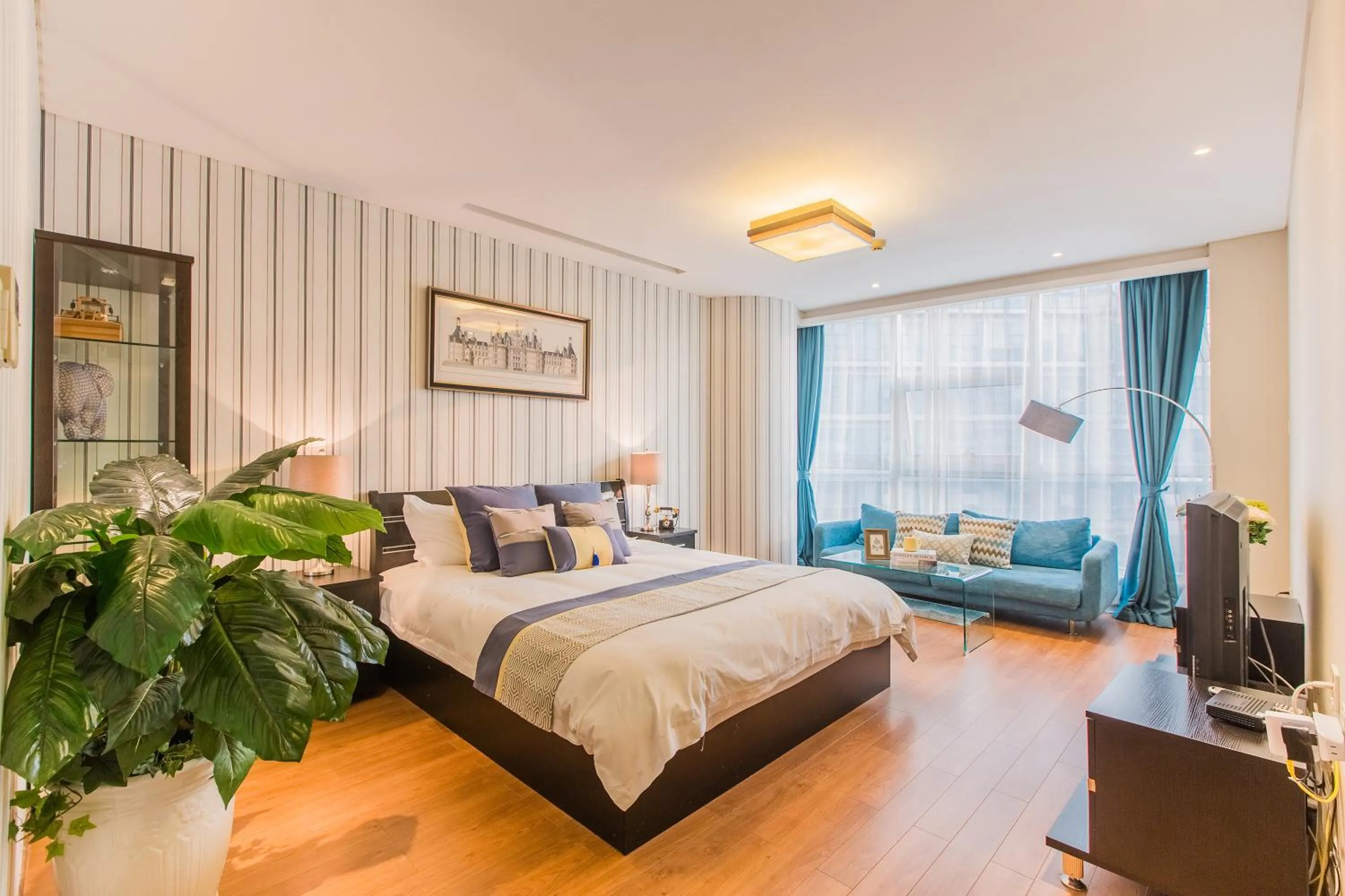 Bedroom, Bed in Westlake Service Apartment