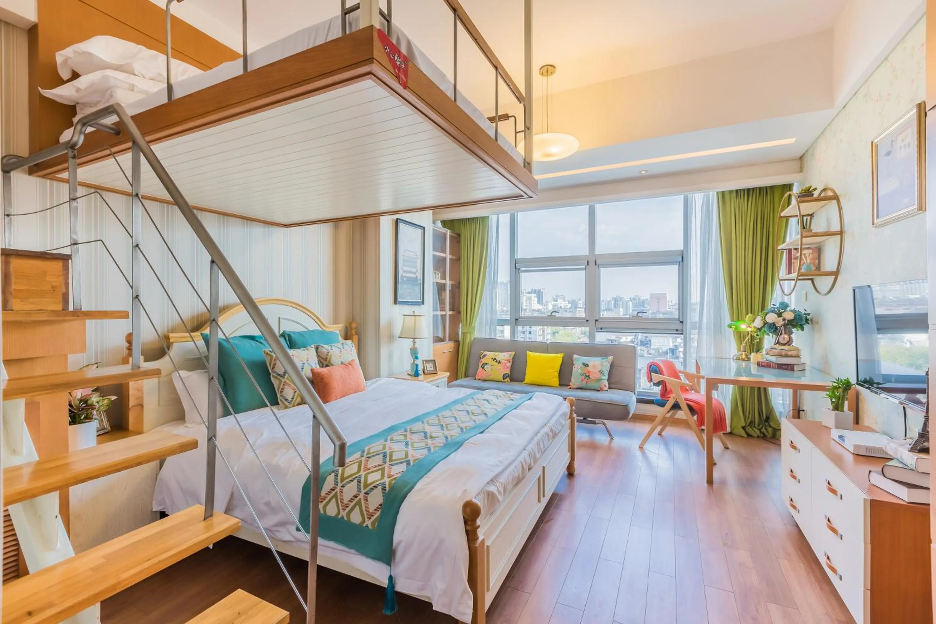Bed in Westlake Service Apartment