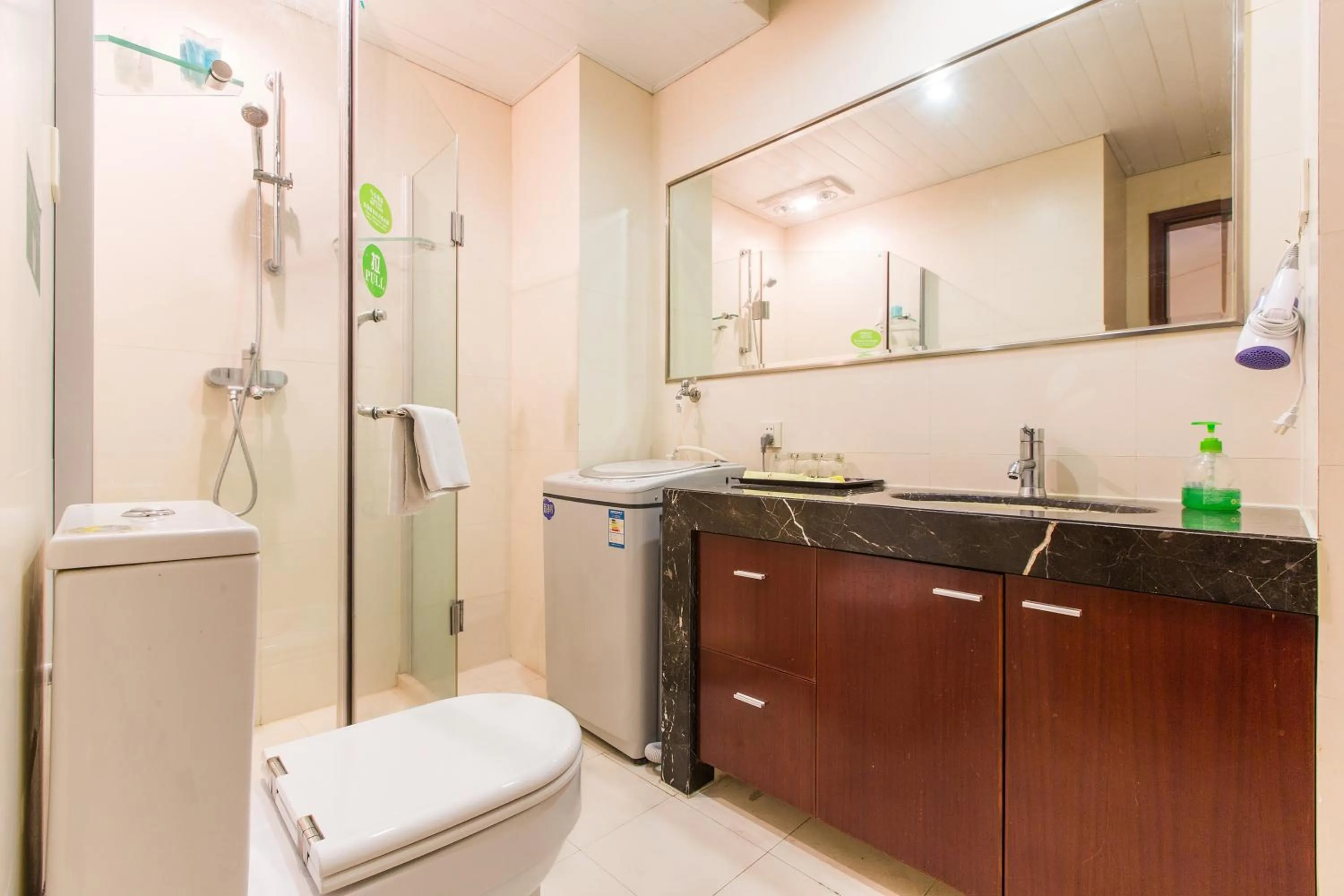 Bathroom in Westlake Service Apartment