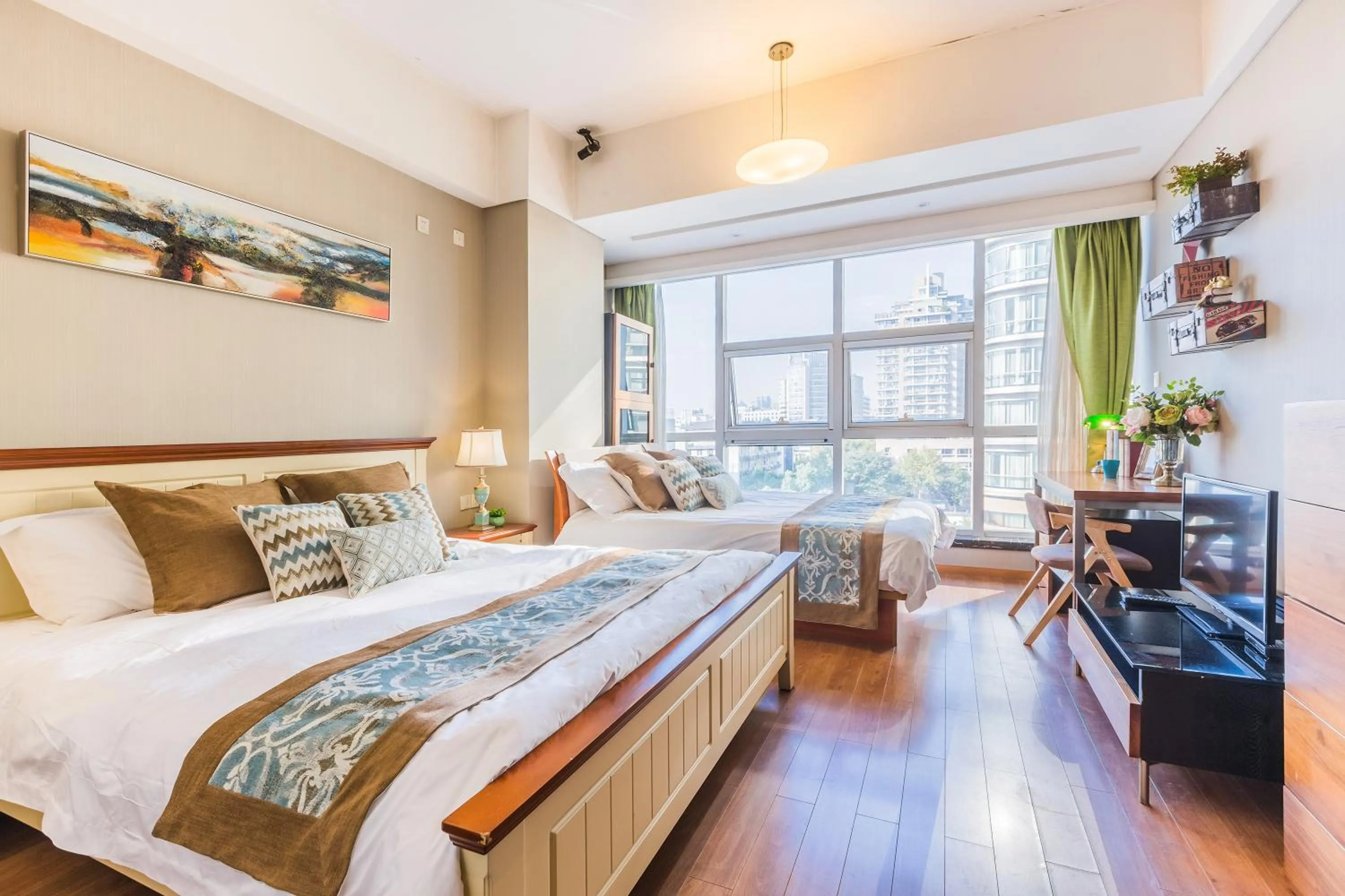 Bed in Westlake Service Apartment