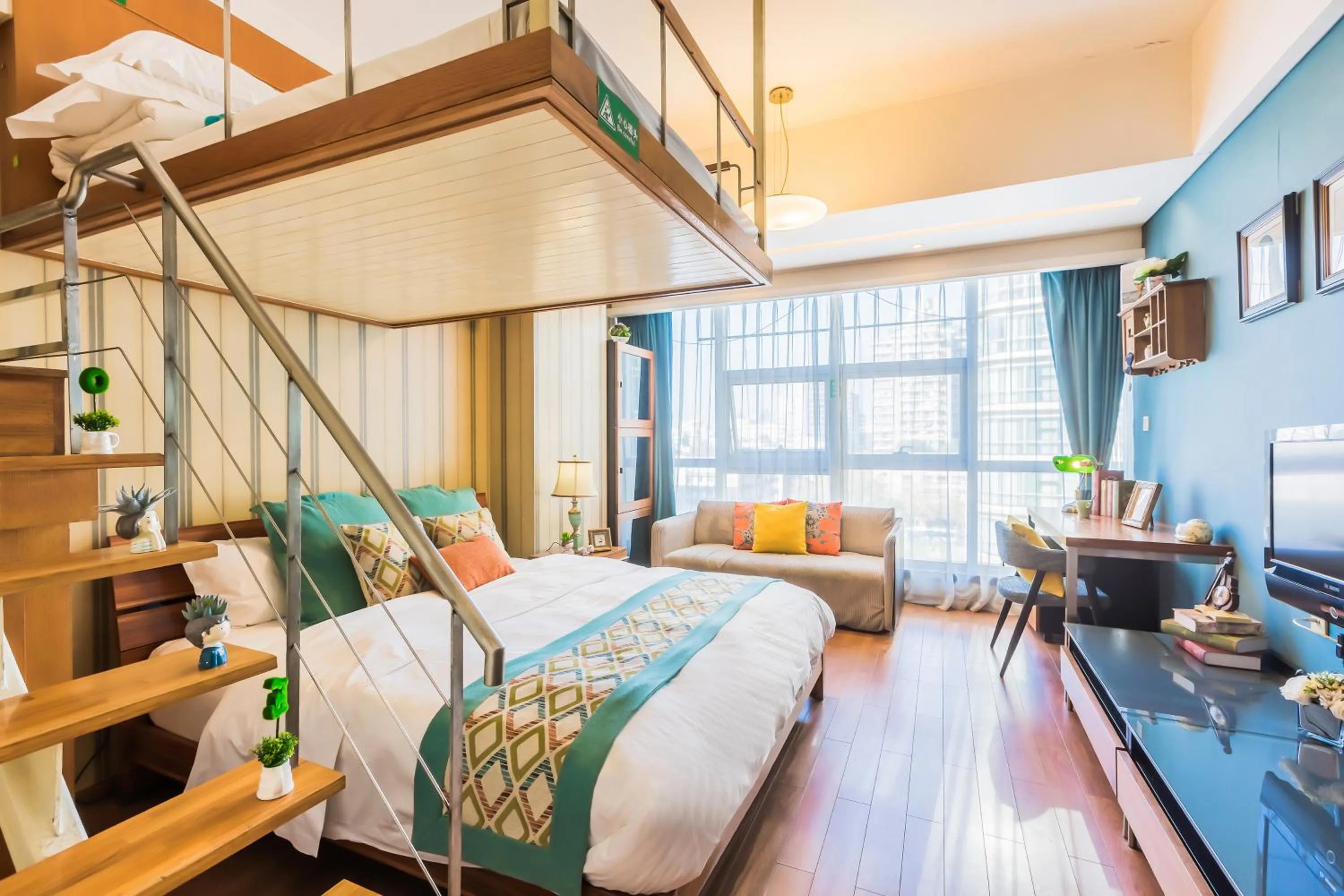 Bed in Westlake Service Apartment