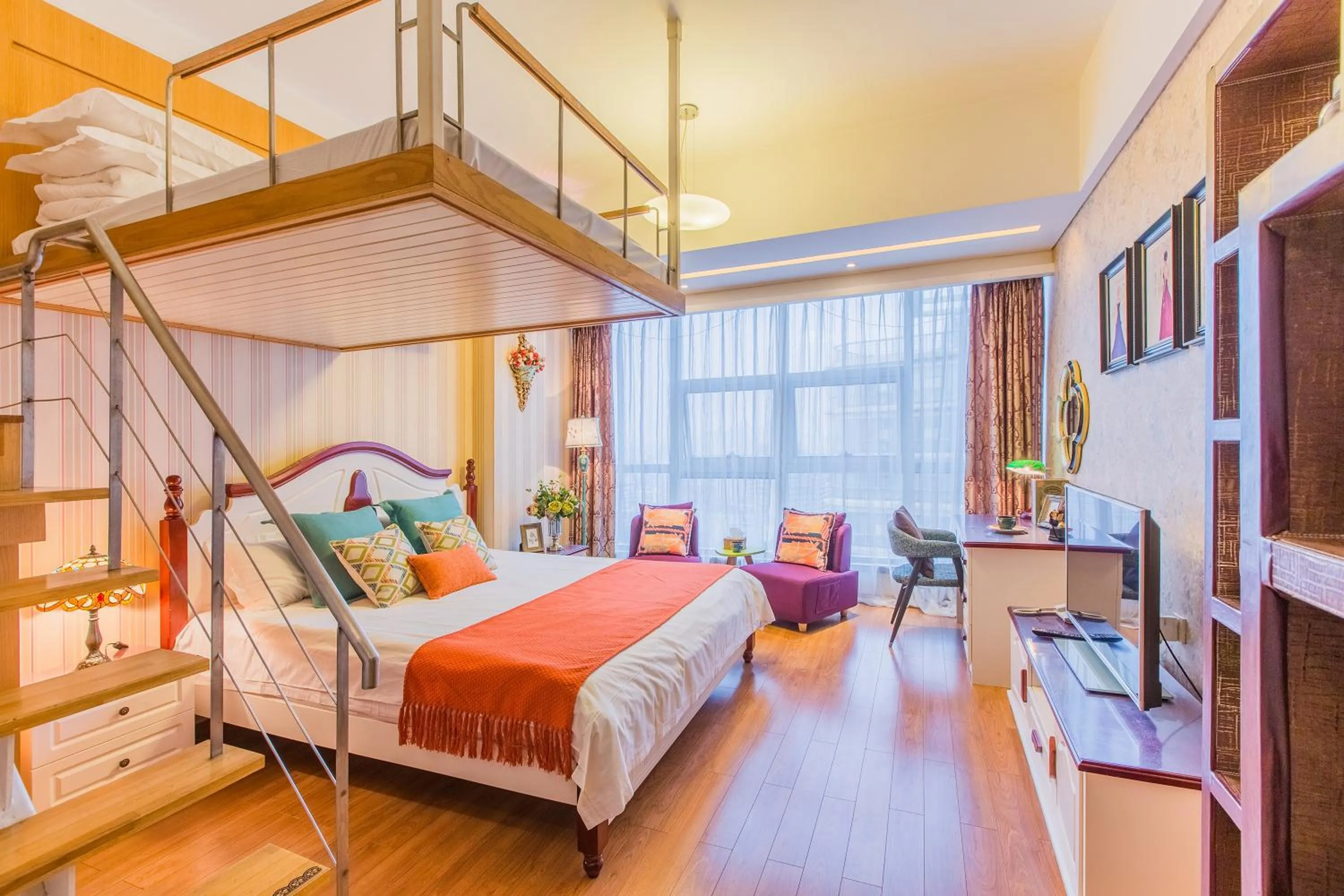 Bed in Westlake Service Apartment