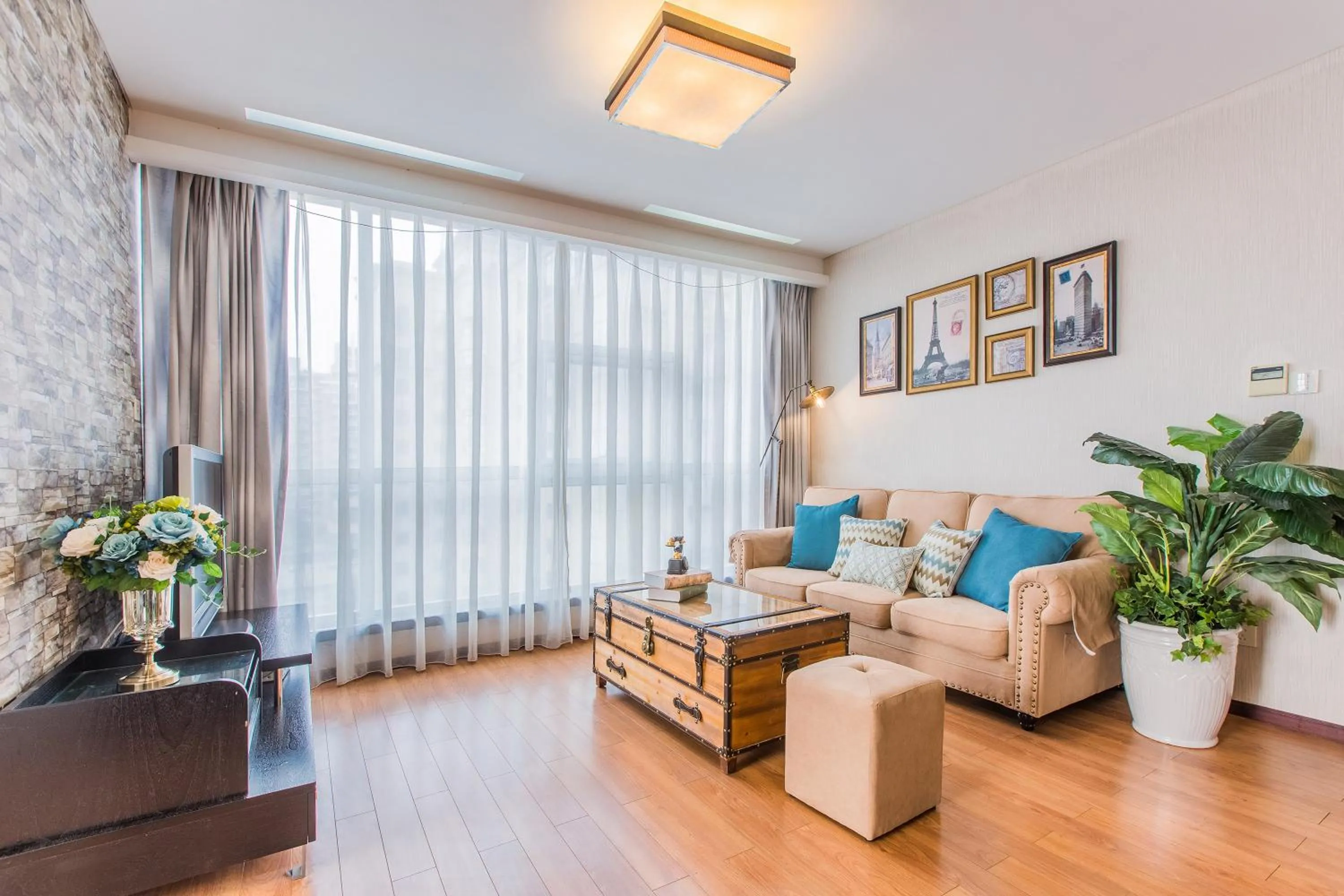 Living room in Westlake Service Apartment
