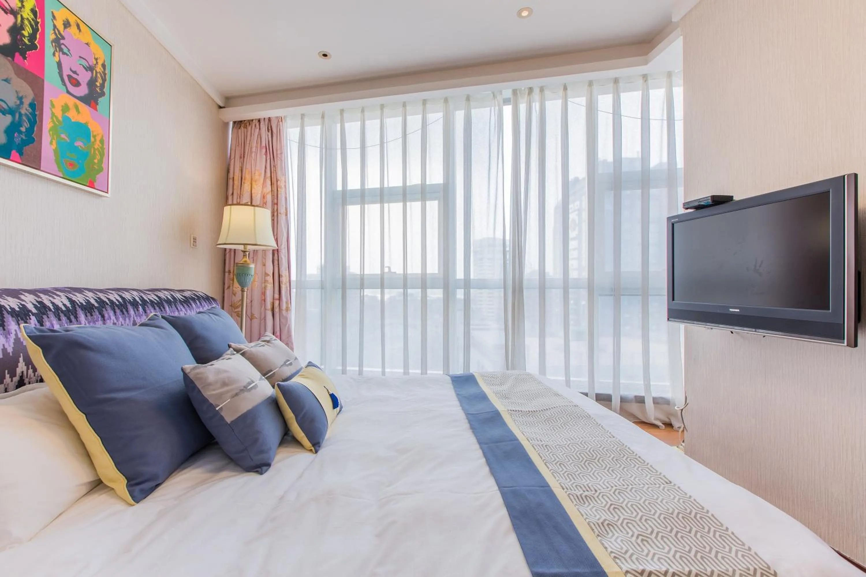 bunk bed, Bed in Westlake Service Apartment
