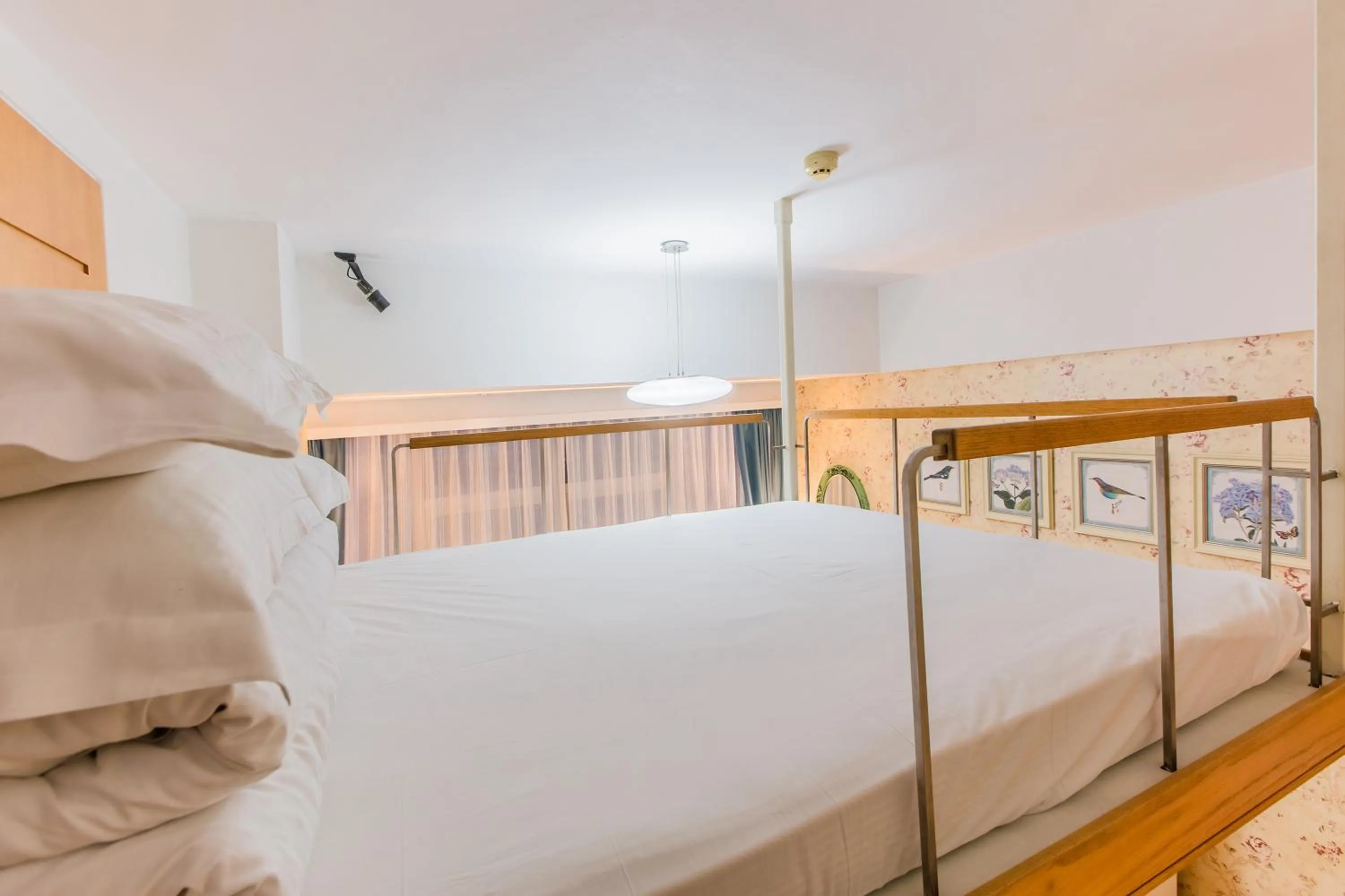 bunk bed, Bed in Westlake Service Apartment