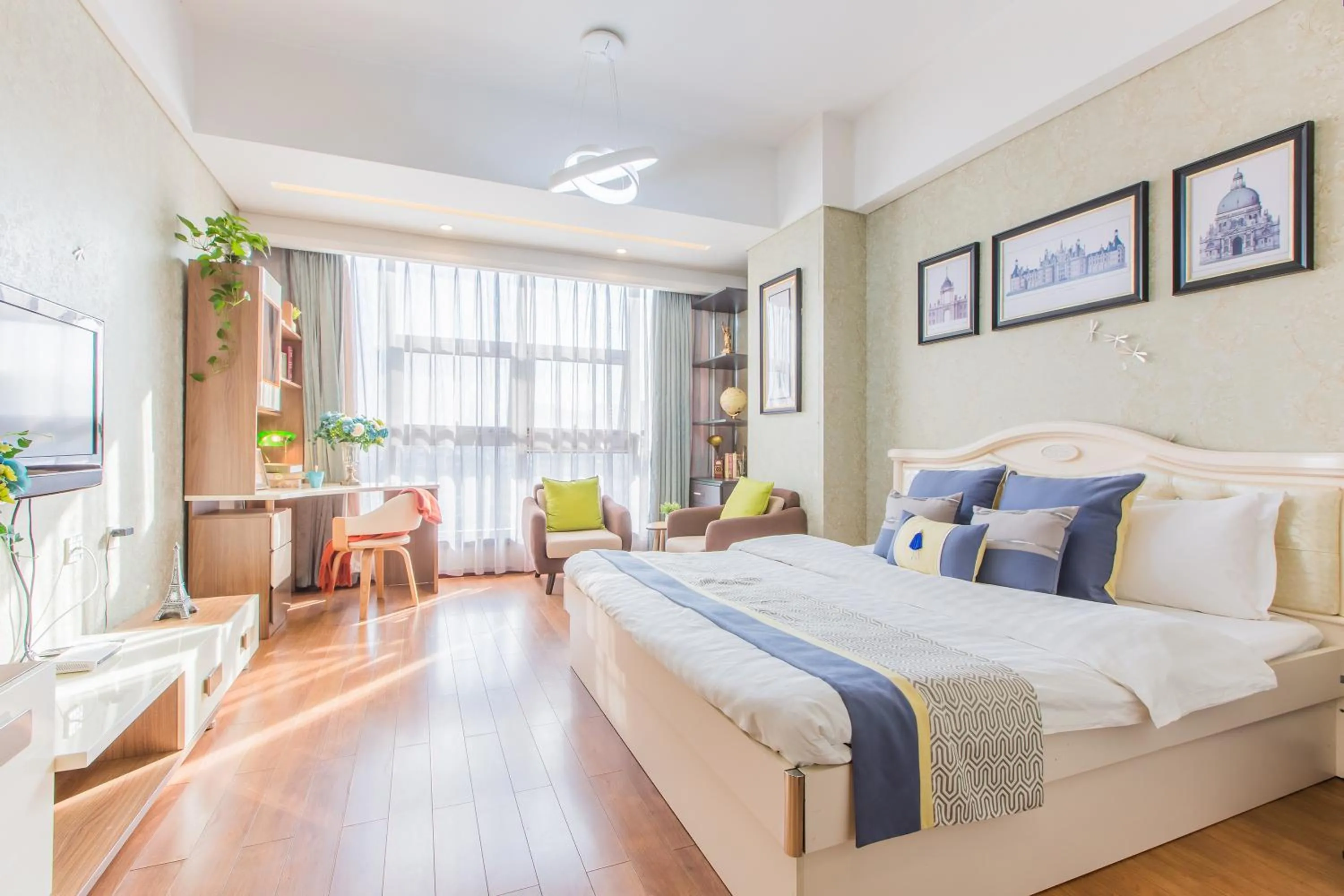Photo of the whole room, Bed in Westlake Service Apartment