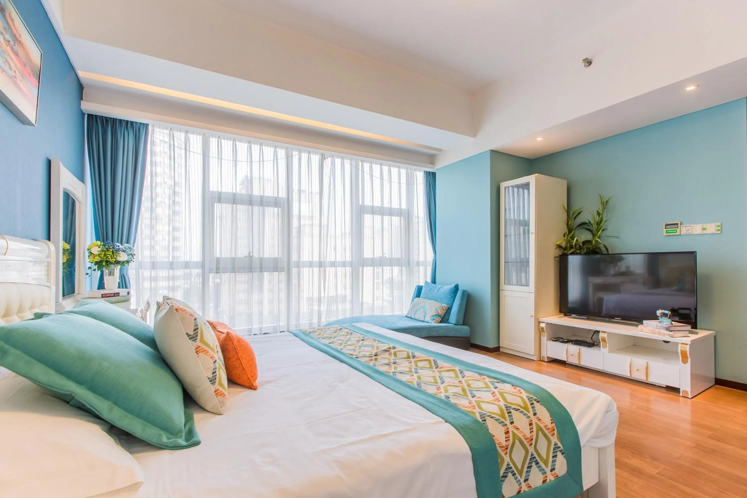 bunk bed, Bed in Westlake Service Apartment