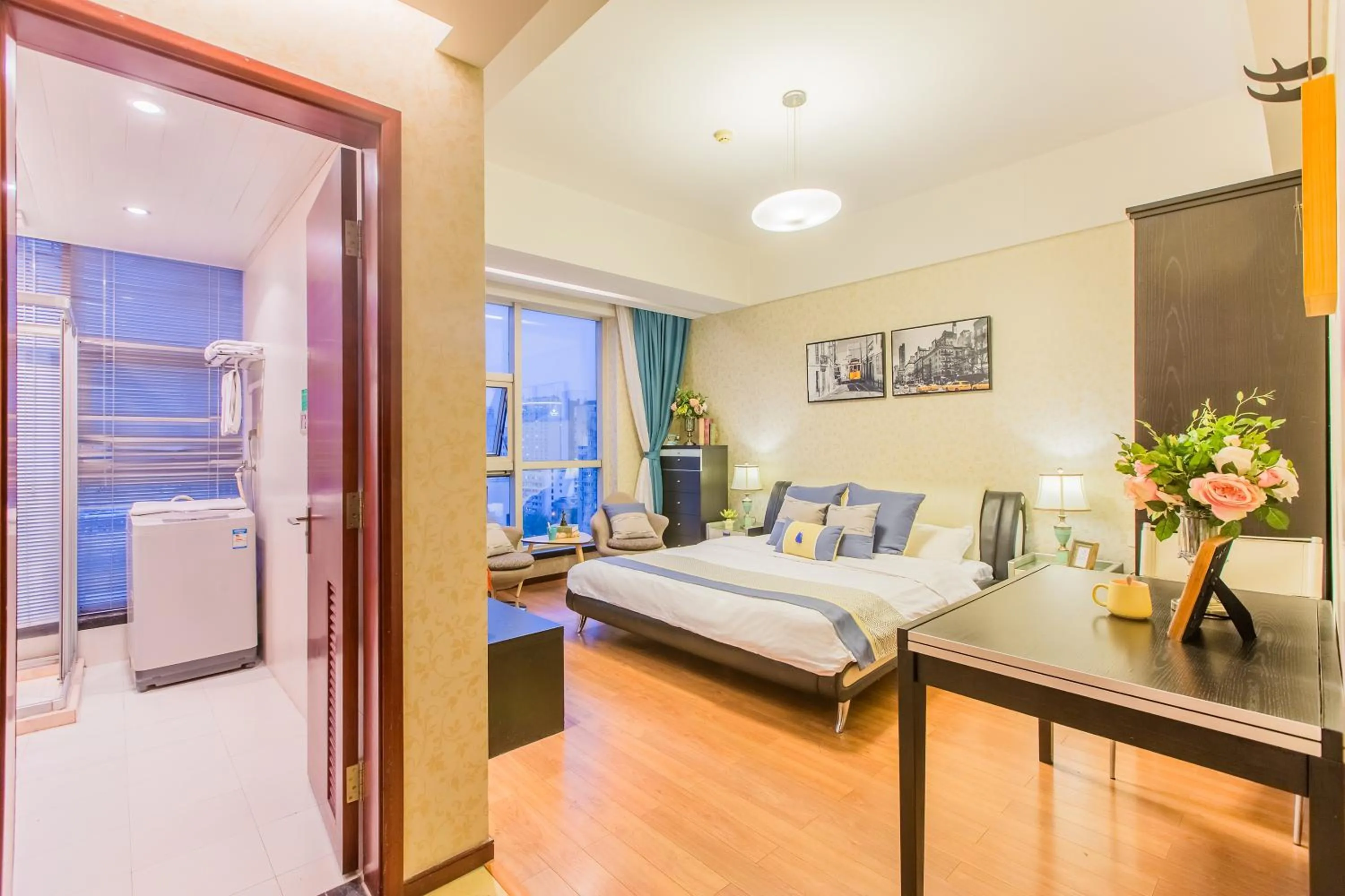 Bed in Westlake Service Apartment