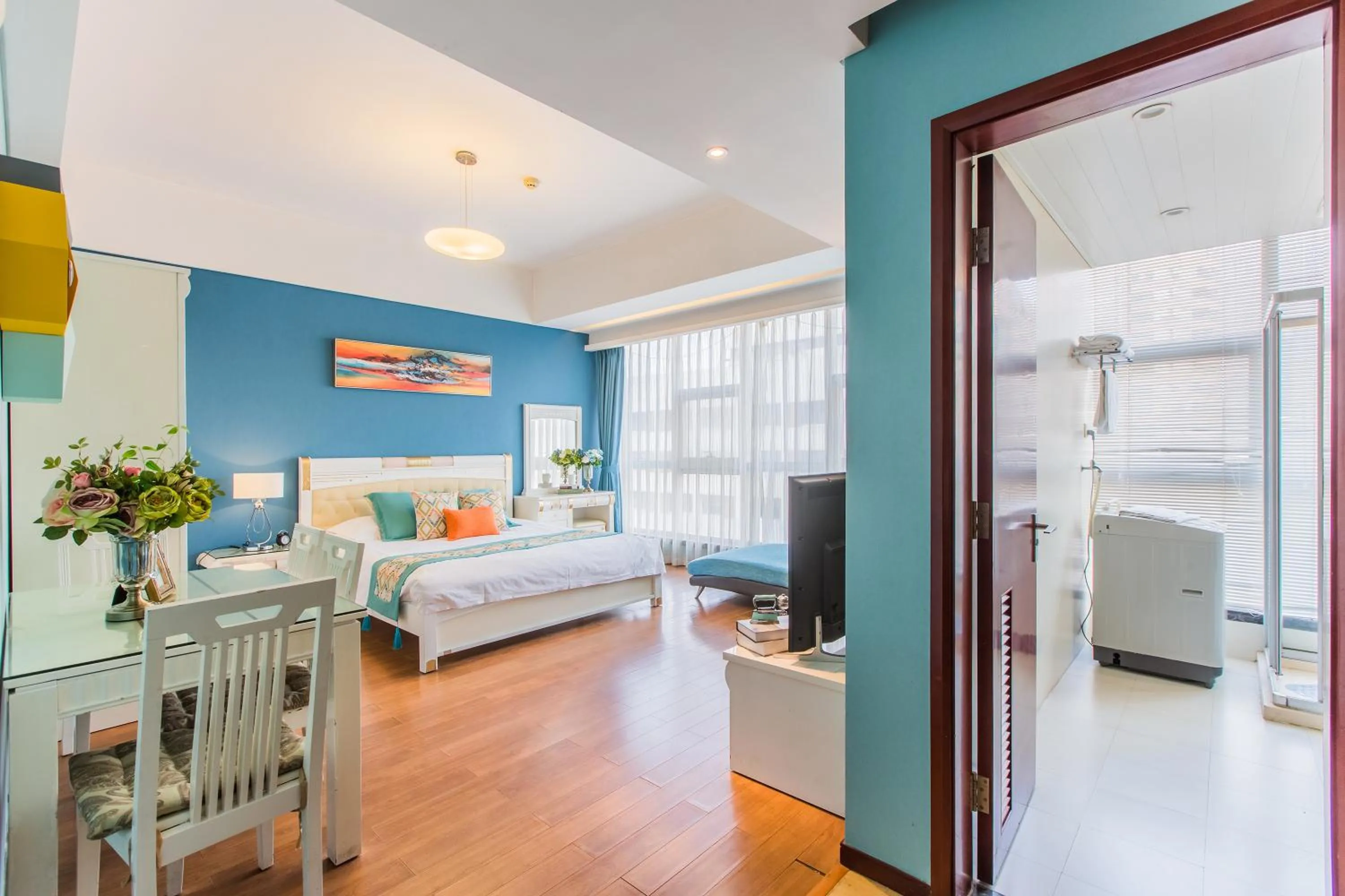 Photo of the whole room, Bed in Westlake Service Apartment
