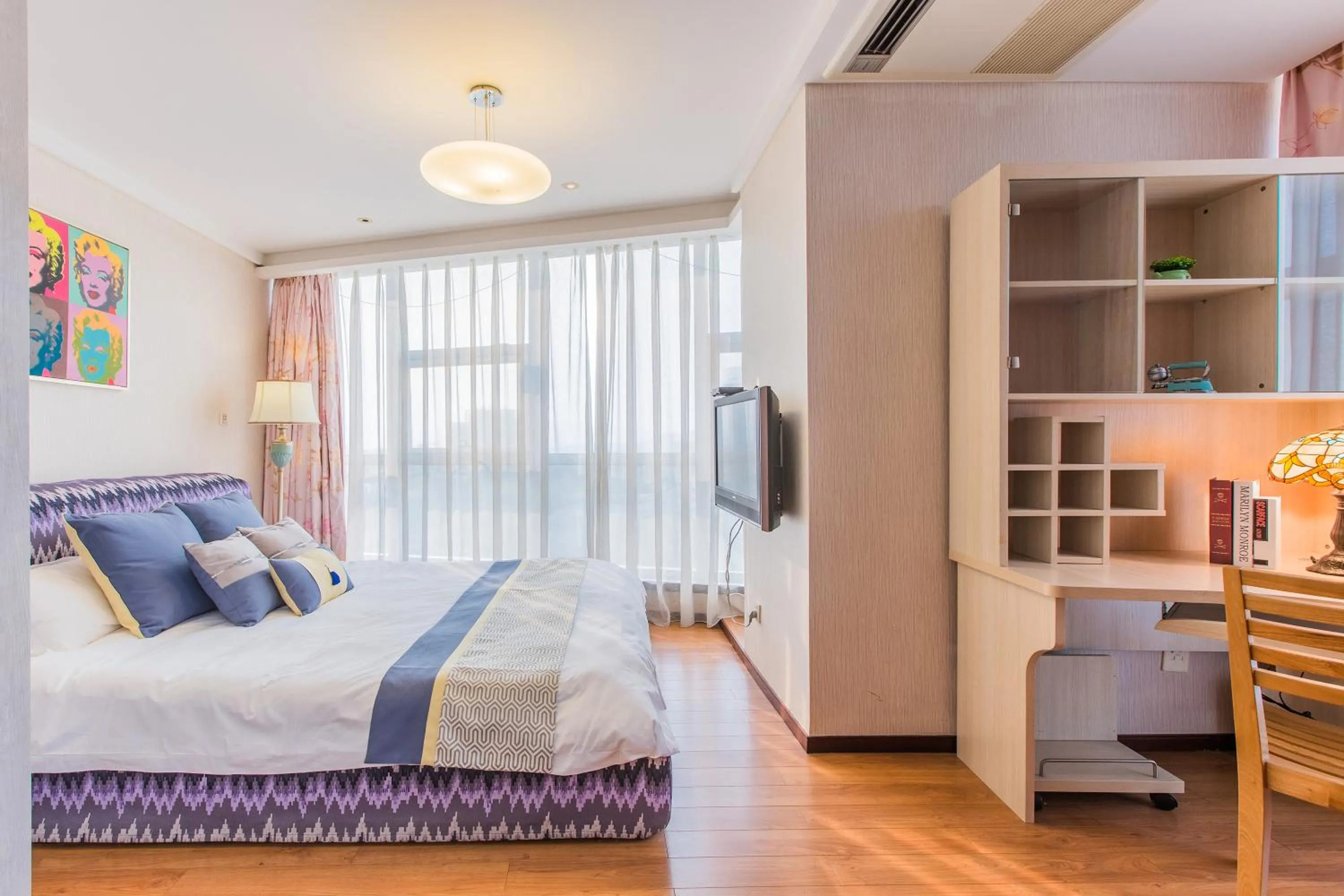Bedroom, Bed in Westlake Service Apartment