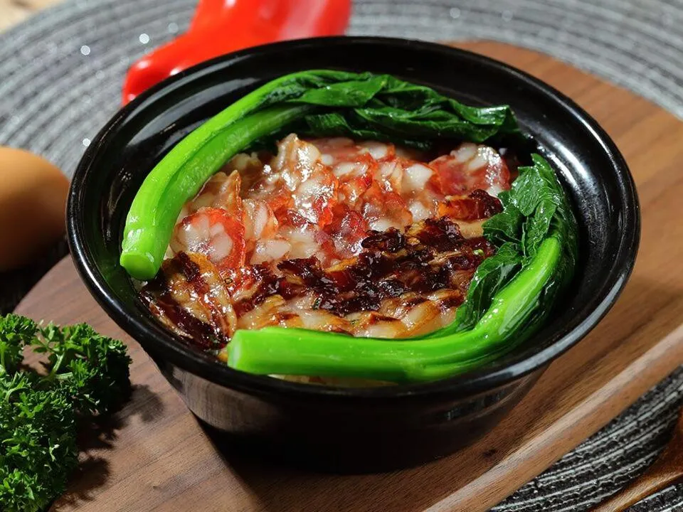 Restaurant/places to eat in Westlake Service Apartment