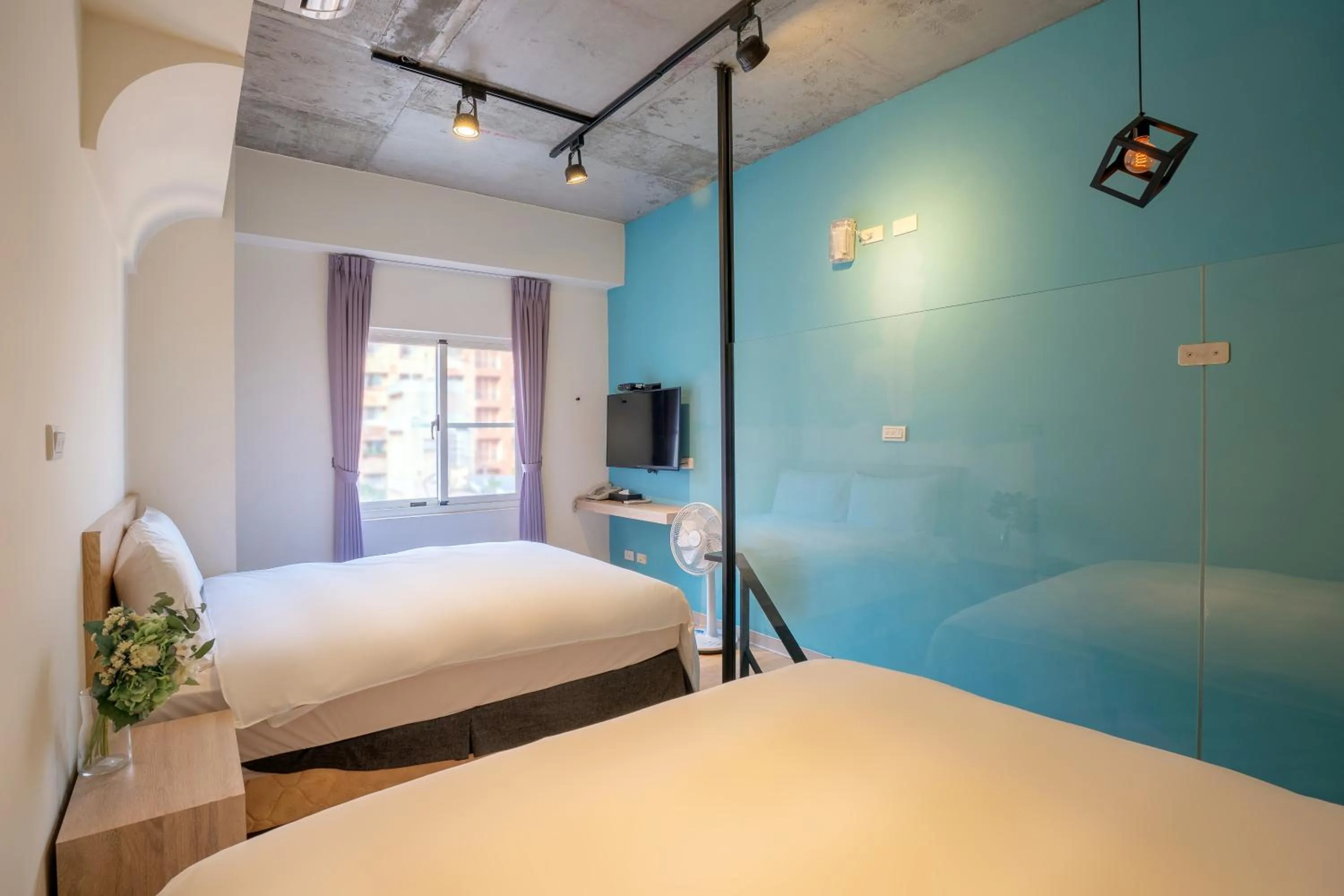 bunk bed, Bed in CHECK inn Express Taichung Yizhong