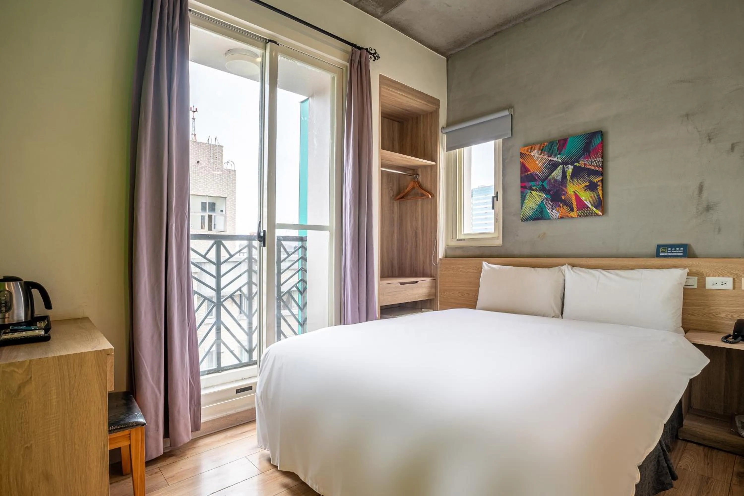 City view, Bed in CHECK inn Express Taichung Yizhong