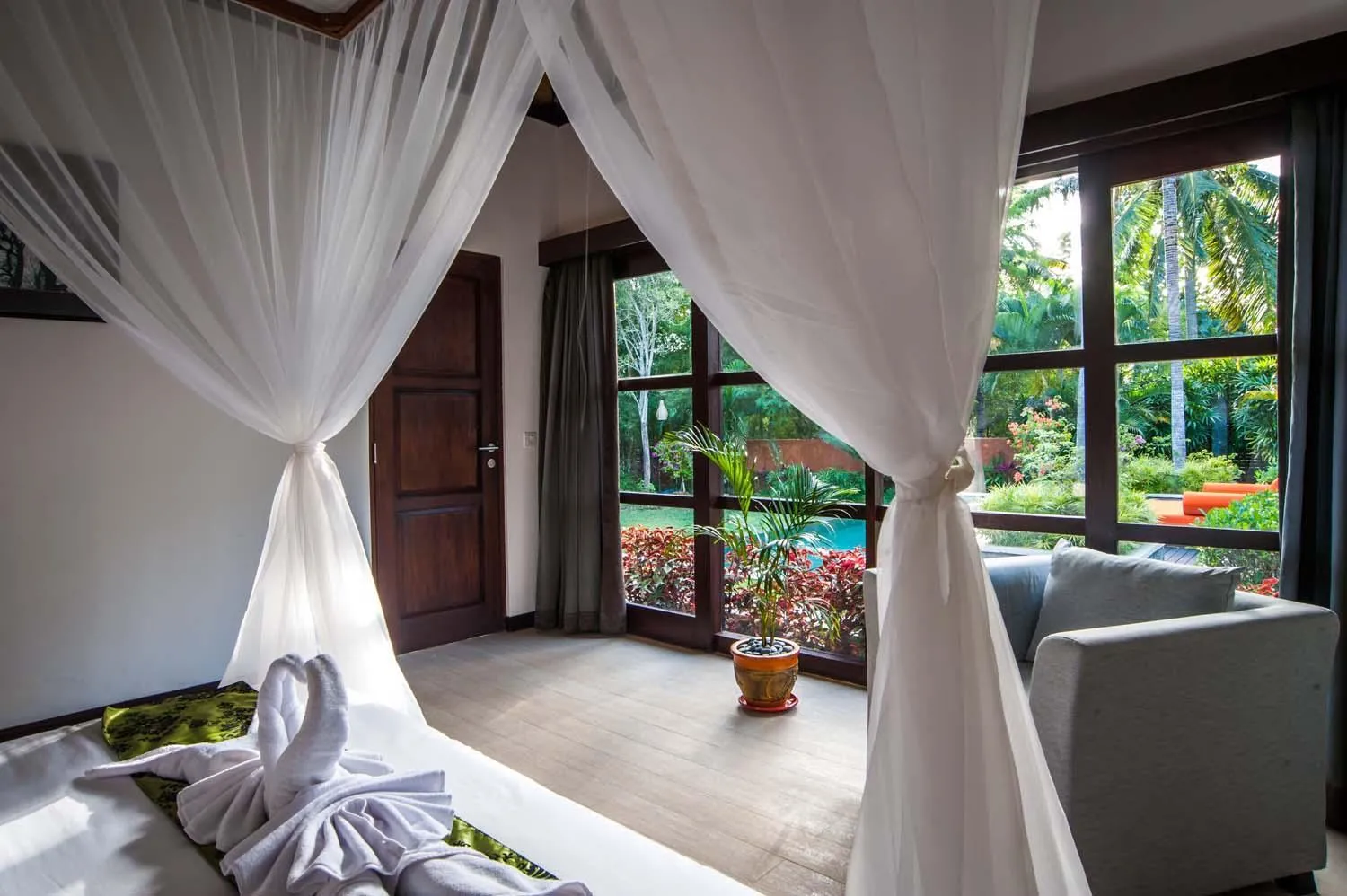 Garden view, Bed in Villa Matha Ubud - Renewal