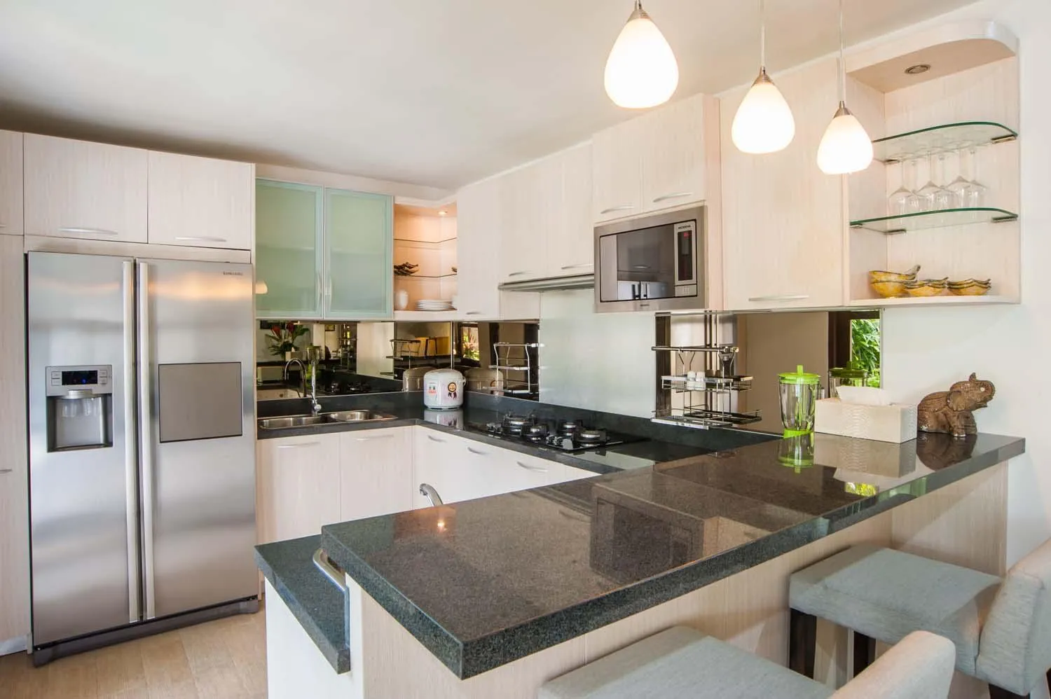 Kitchen or kitchenette in Villa Matha Ubud - Renewal