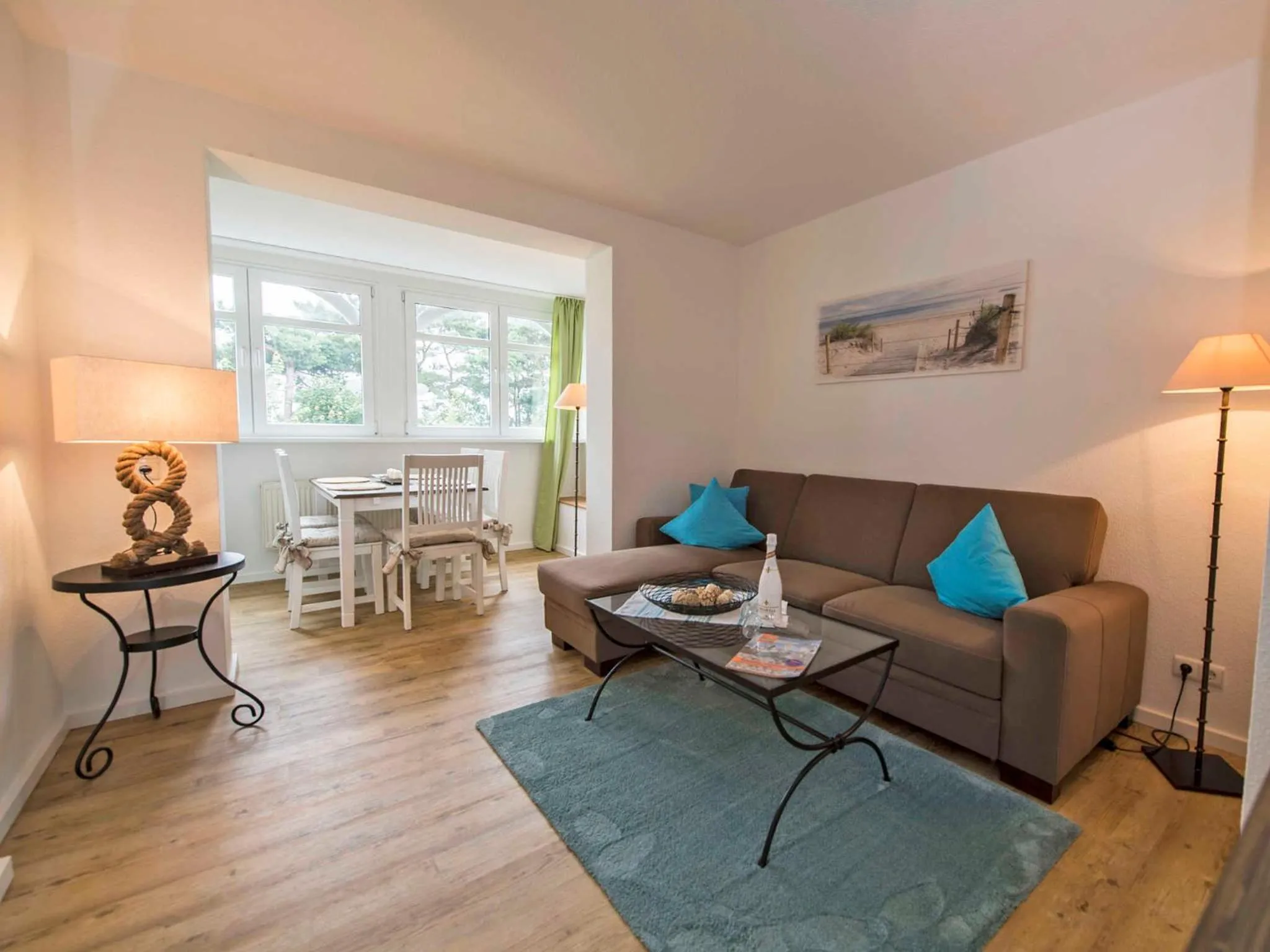 Living room in Villa Freia in Binz - WG 11 mit Meerblick und Balkon