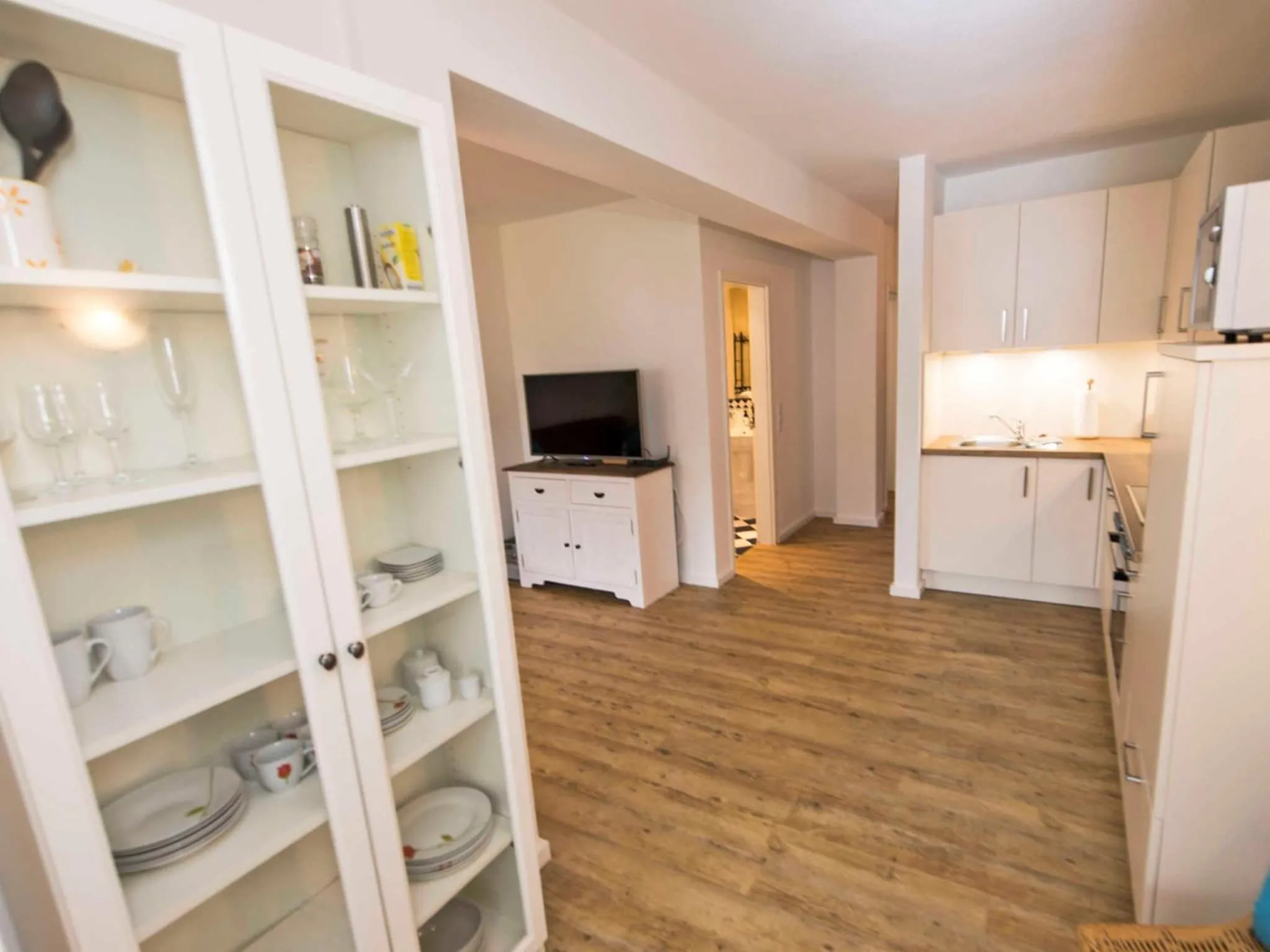 Kitchen or kitchenette in Villa Freia in Binz - WG 11 mit Meerblick und Balkon