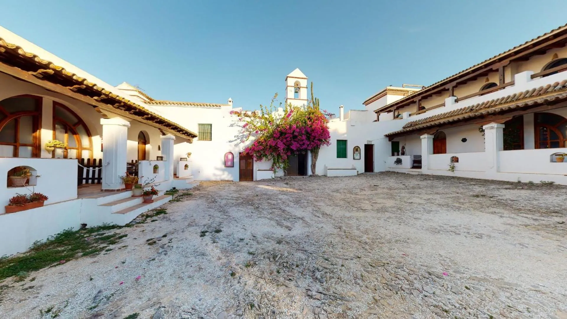 Property building in El Palomar de la Breña