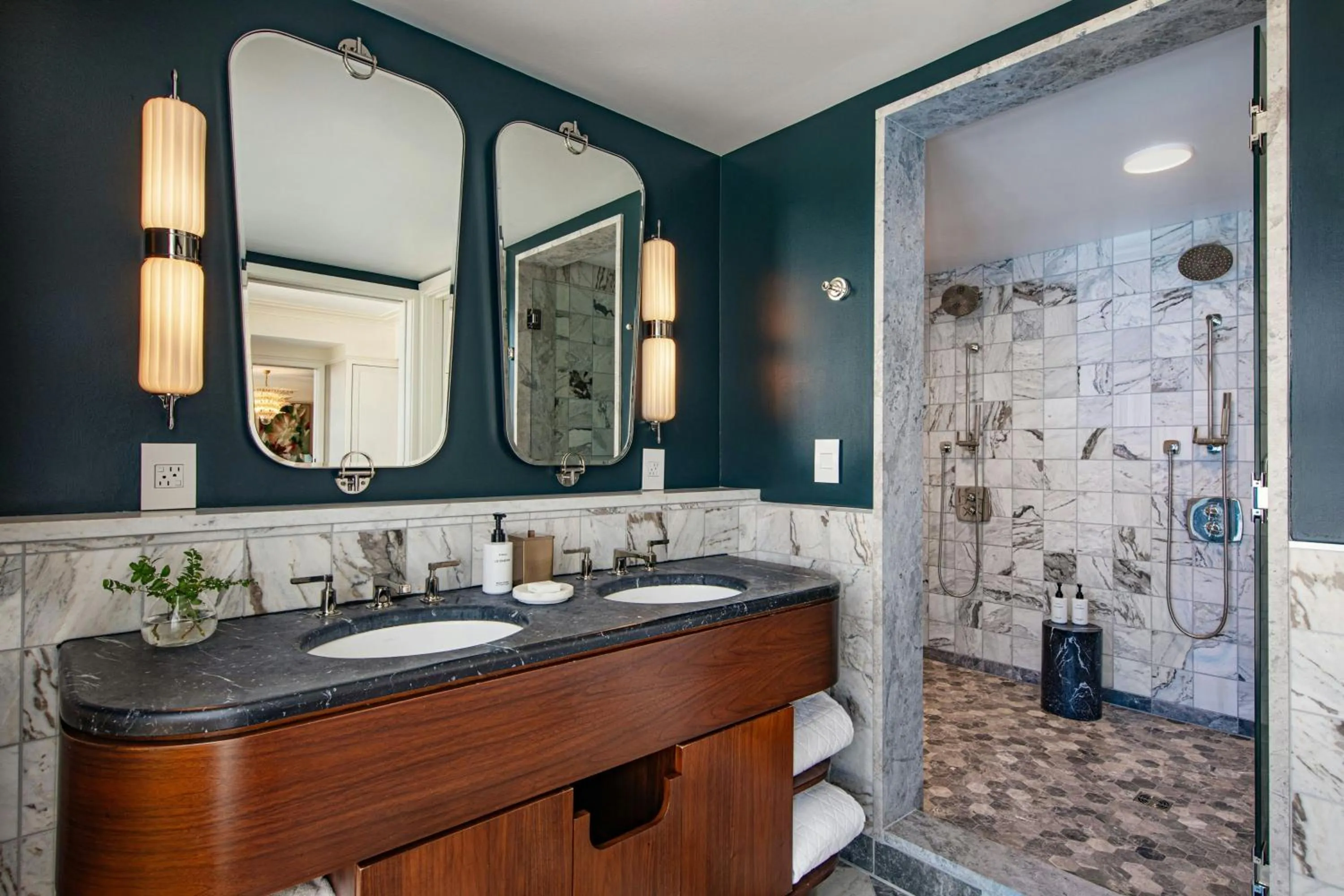 Bathroom in Perry Lane Hotel, a Luxury Collection Hotel, Savannah