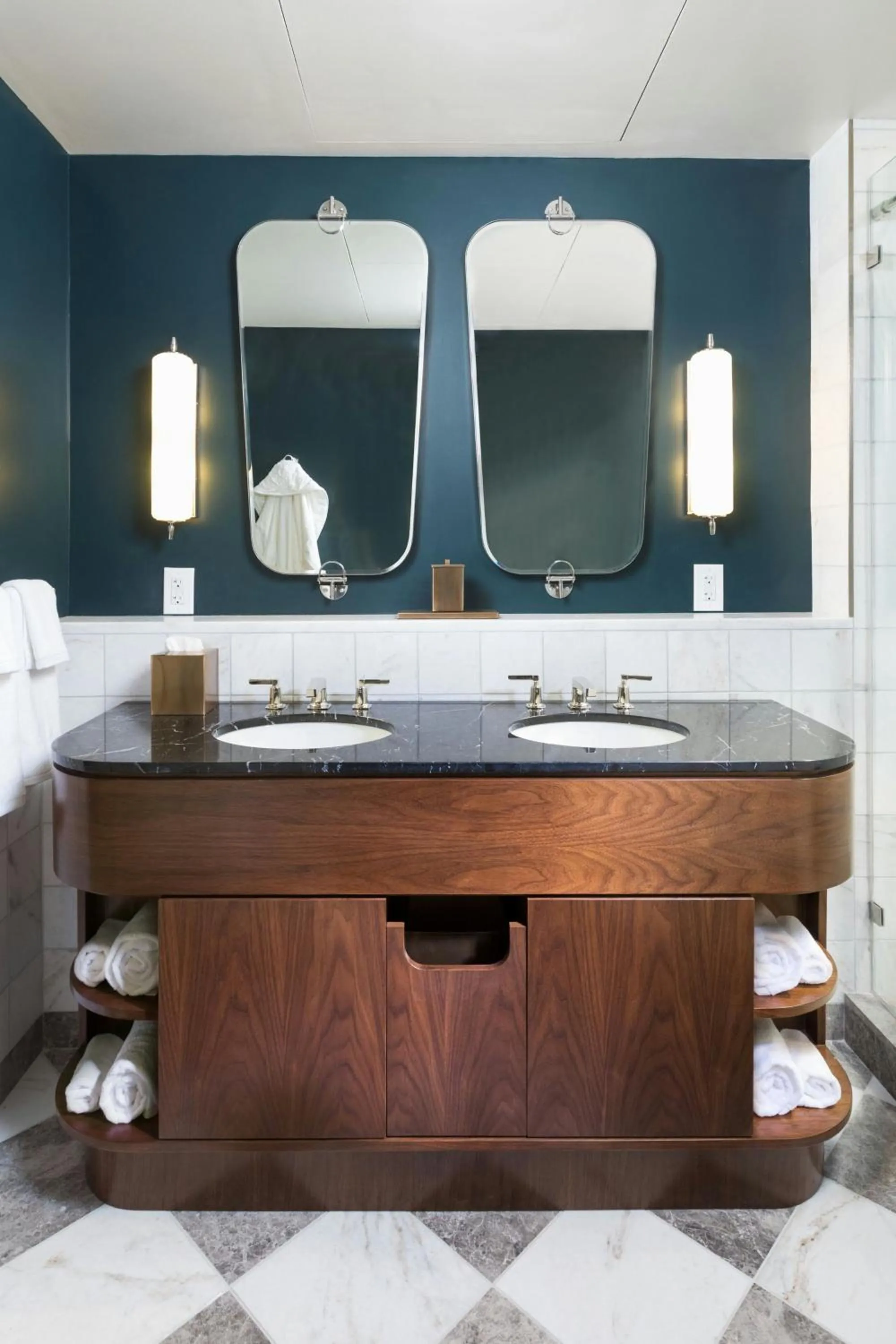 Bathroom in Perry Lane Hotel, a Luxury Collection Hotel, Savannah