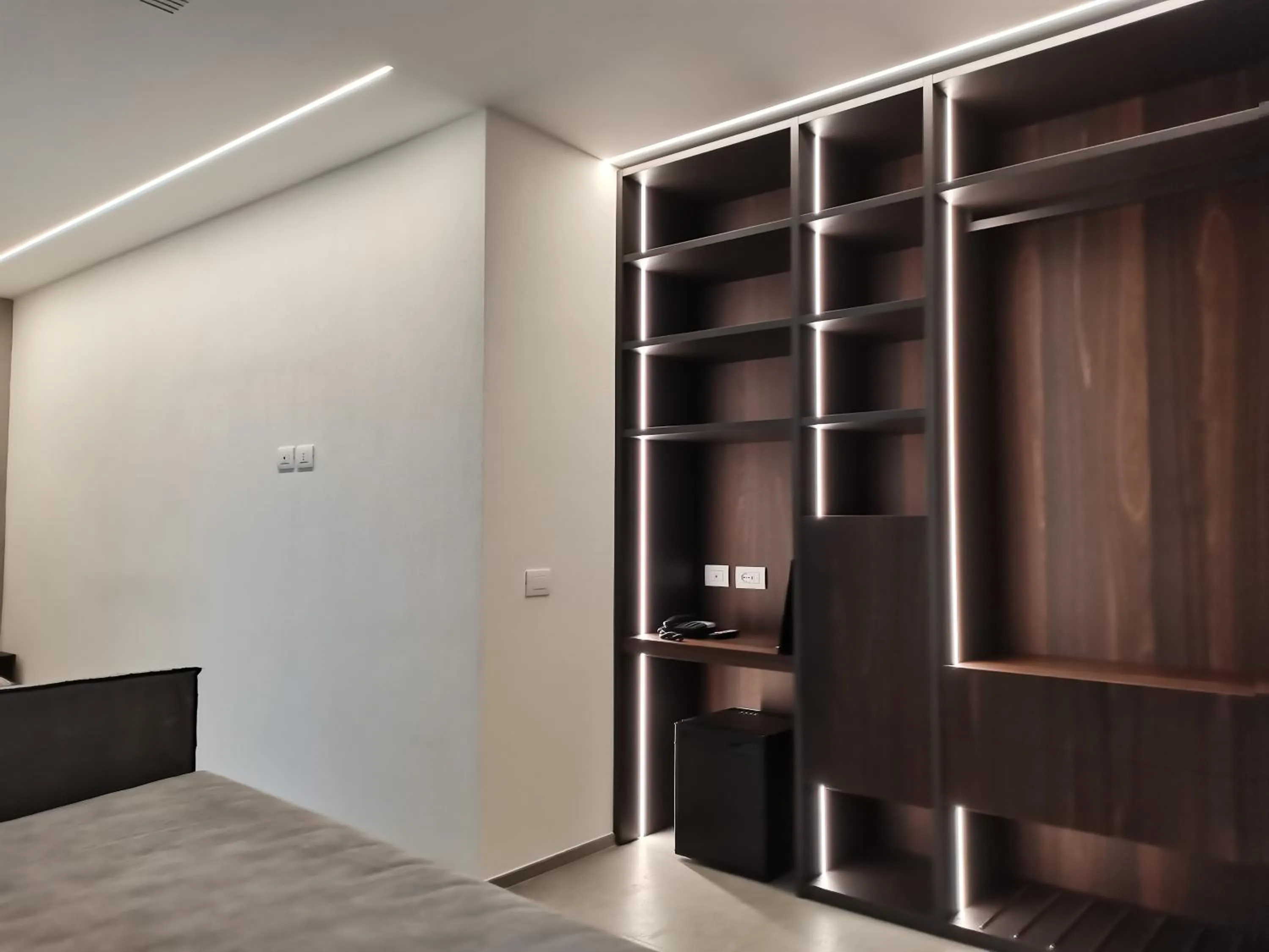 Photo of the whole room in Hotel Commodore