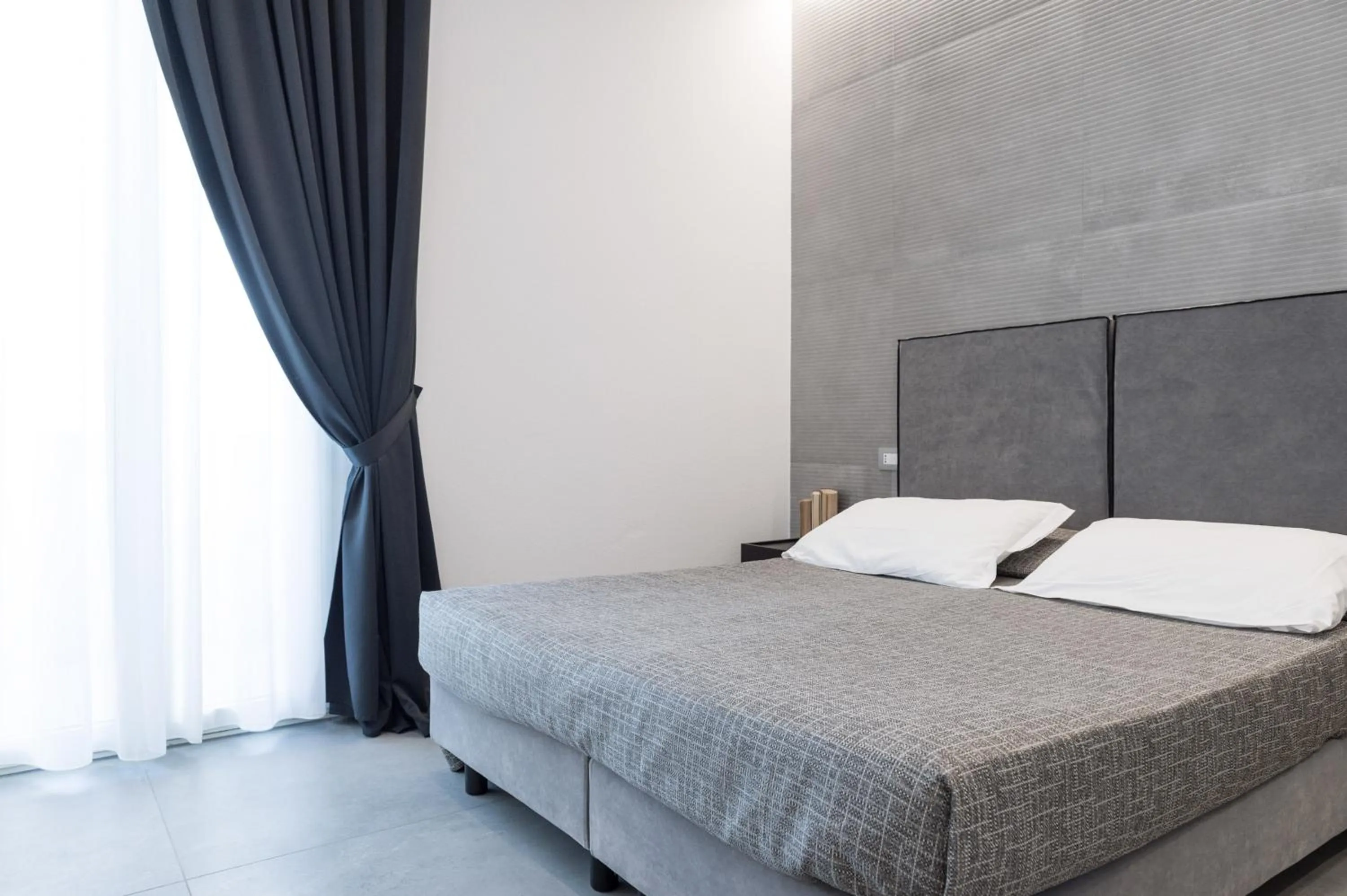 Bed in Hotel Commodore