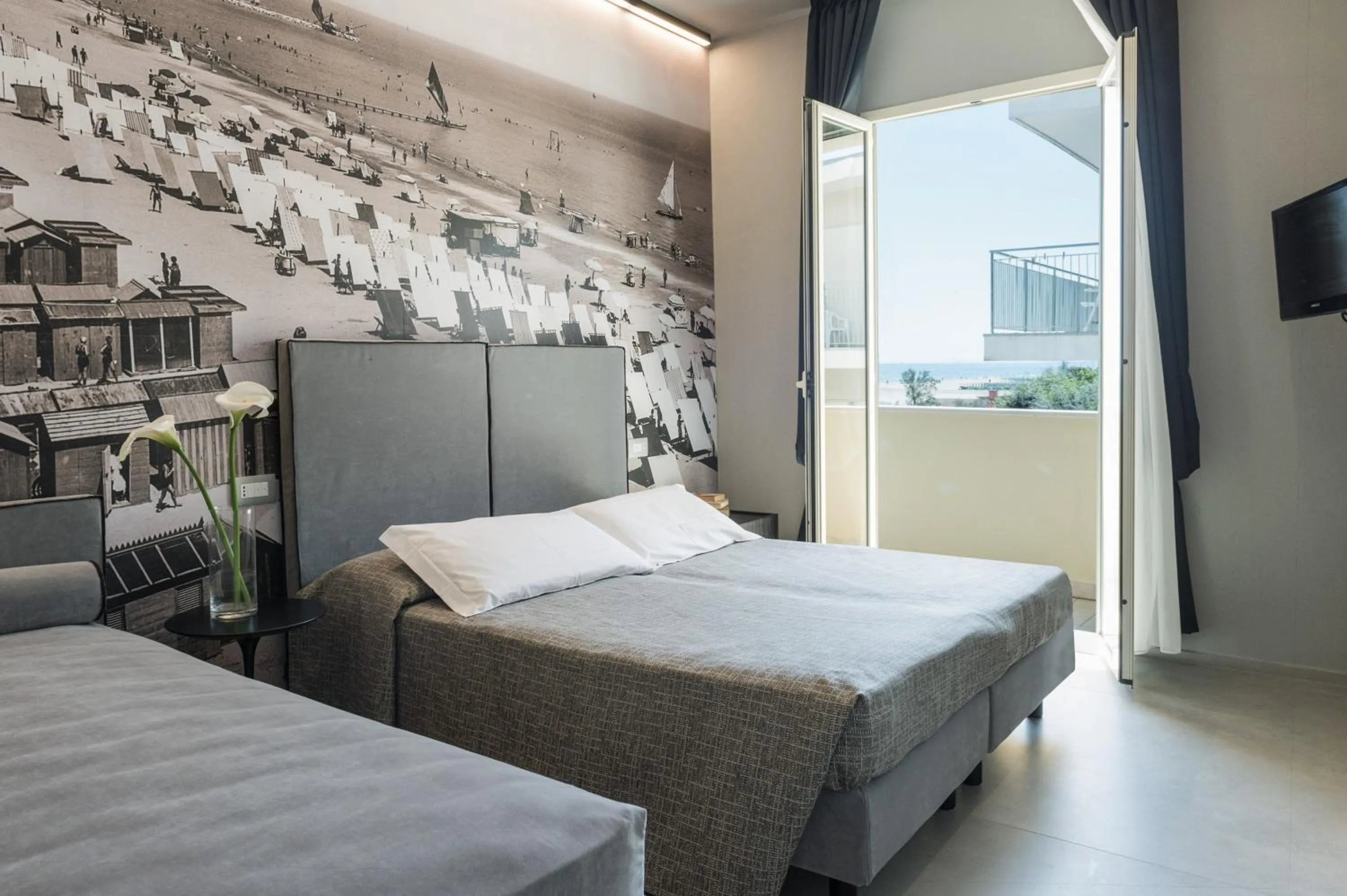 Bed in Hotel Commodore