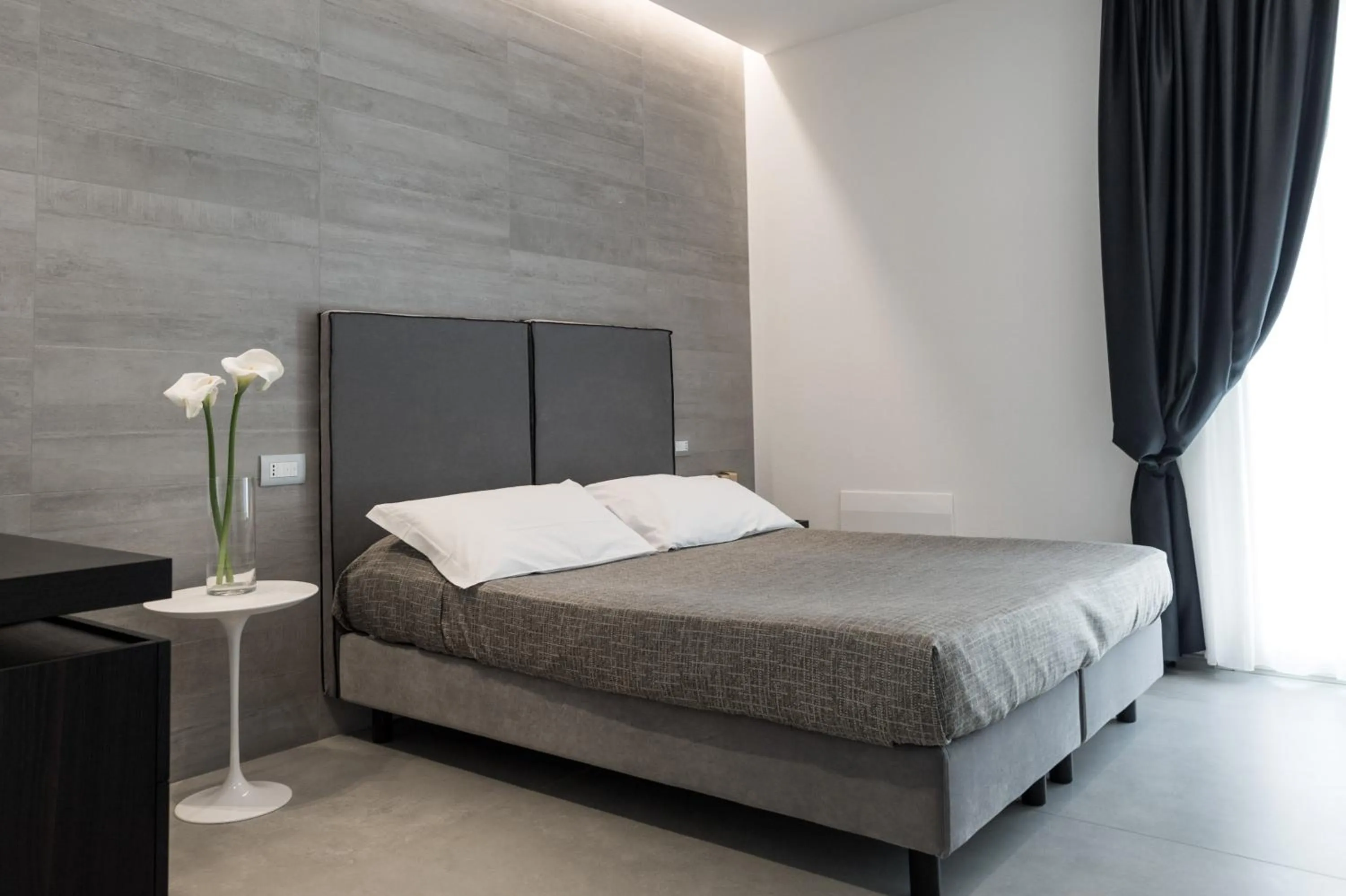 Bed in Hotel Commodore