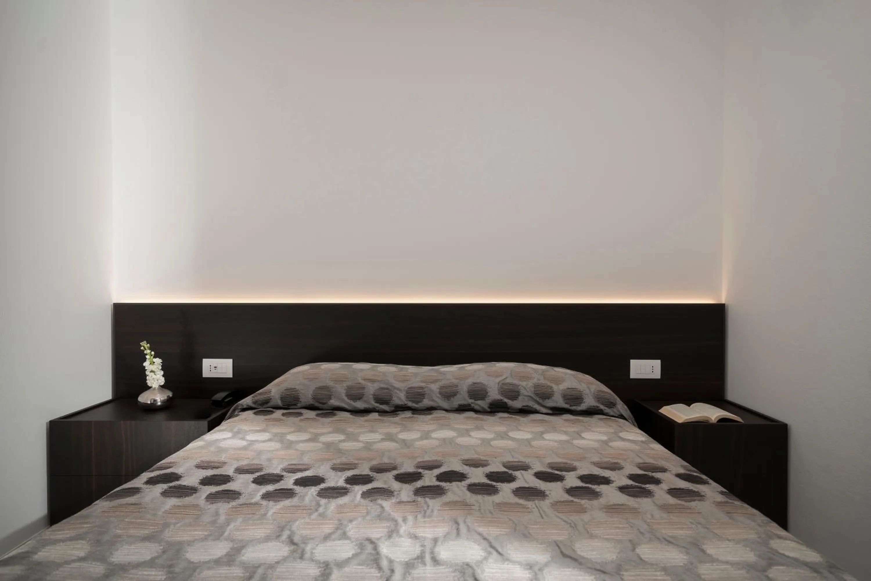 Bedroom, Bed in Hotel Commodore