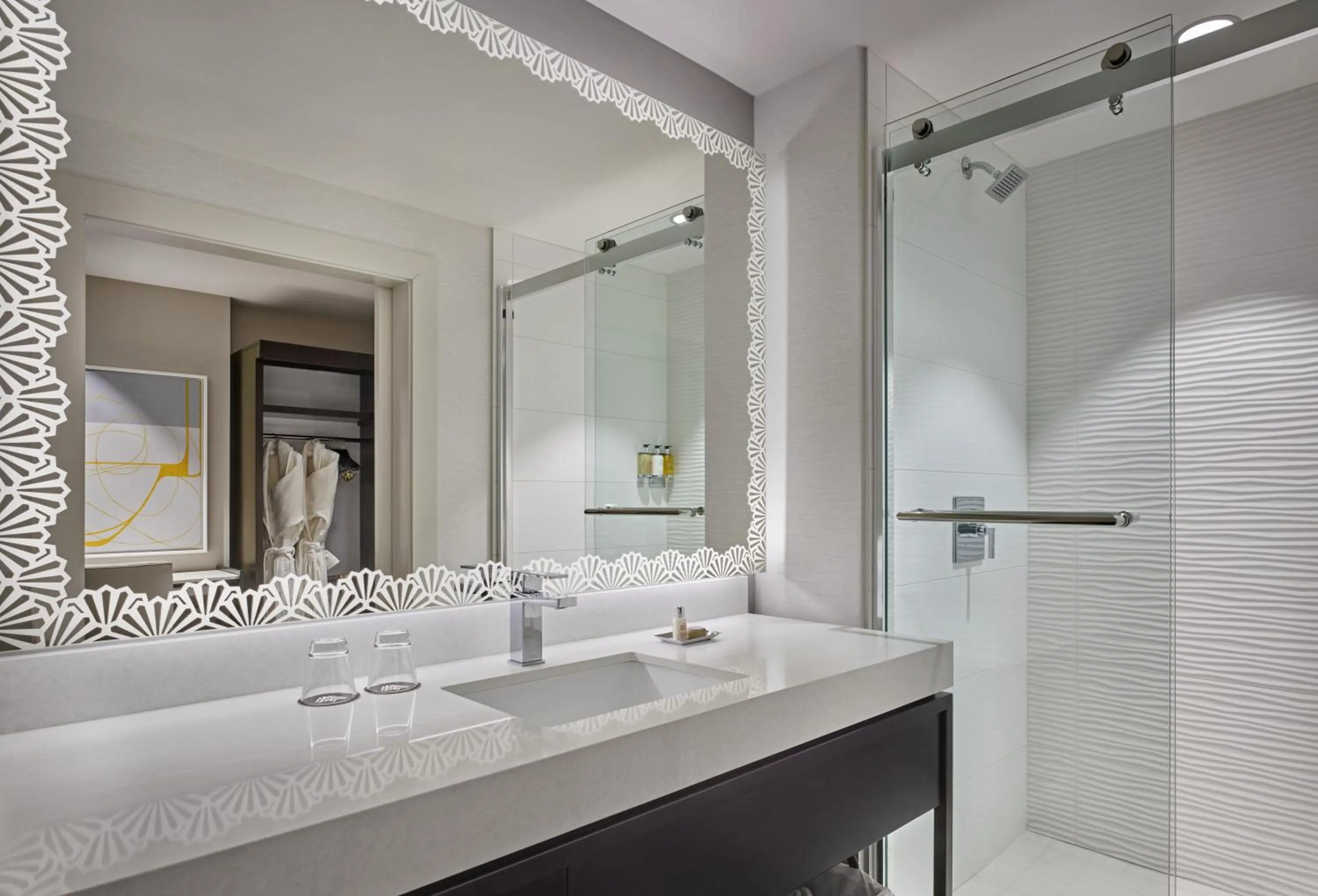 Bathroom in The Hotel at Avalon, Autograph Collection