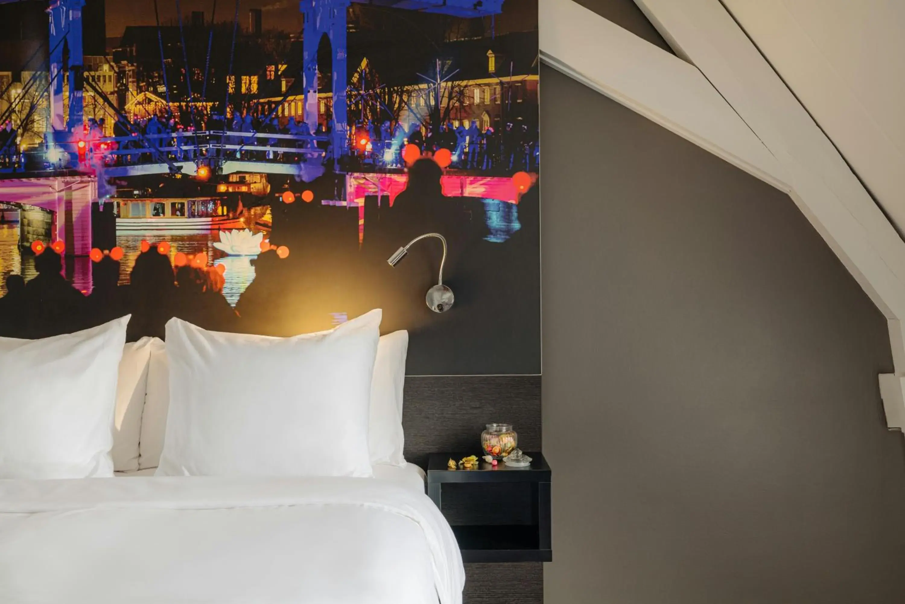 Photo of the whole room, Bed in The Manor Amsterdam Photo of the whole room, Bed in The Manor Amsterdam