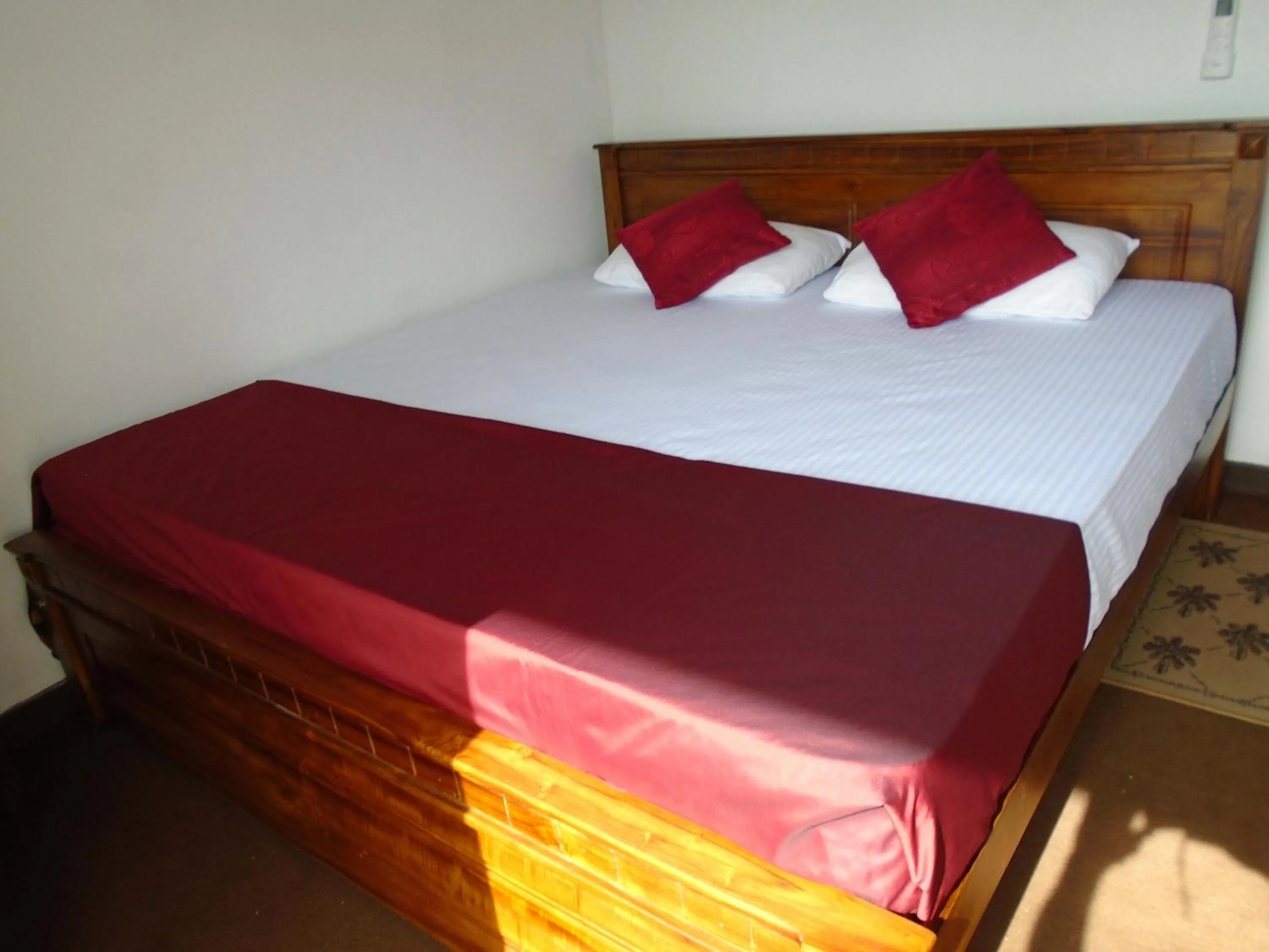 Bed in Kandy Mountain Cottage