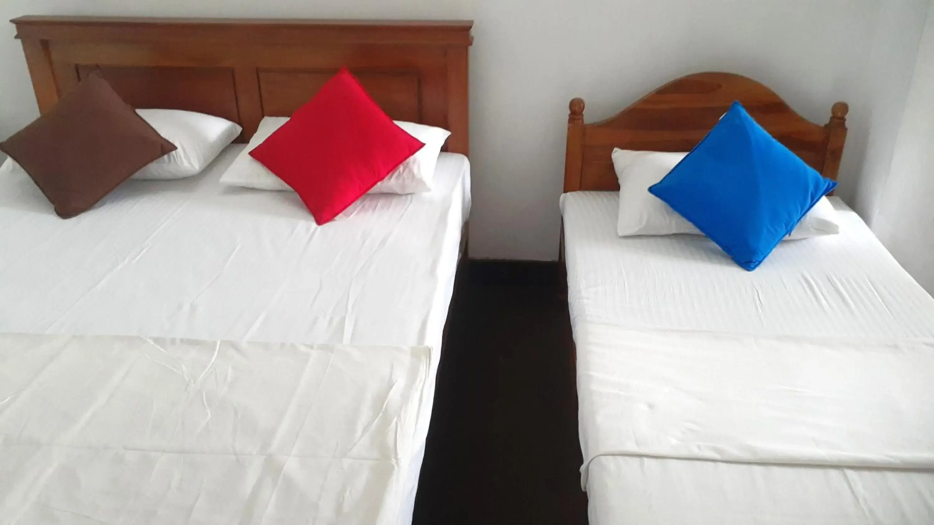 Family Room with Garden View in Kandy Mountain Cottage Family Room with Garden View in Kandy Mountain Cottage