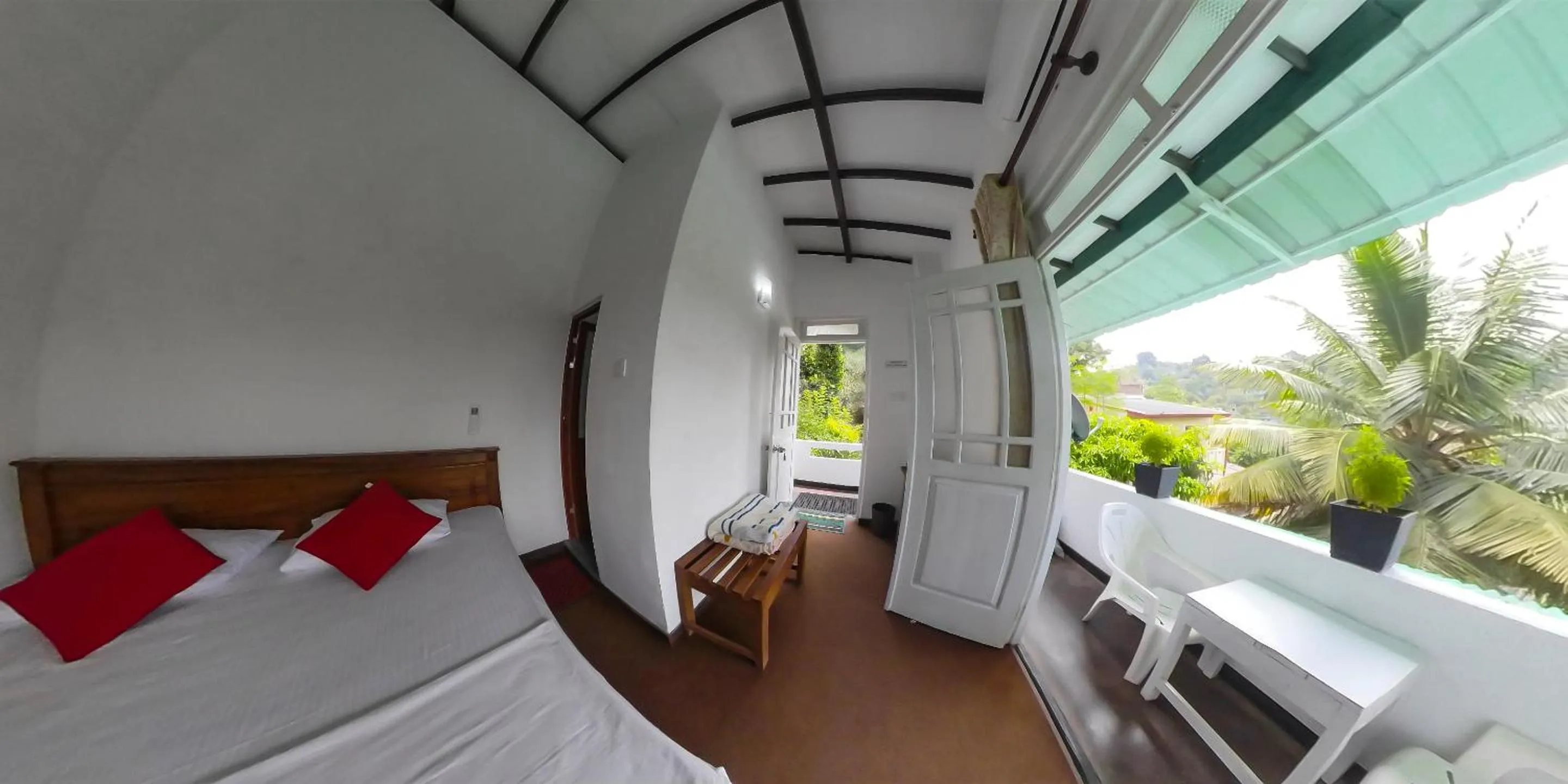 Bed in Kandy Mountain Cottage