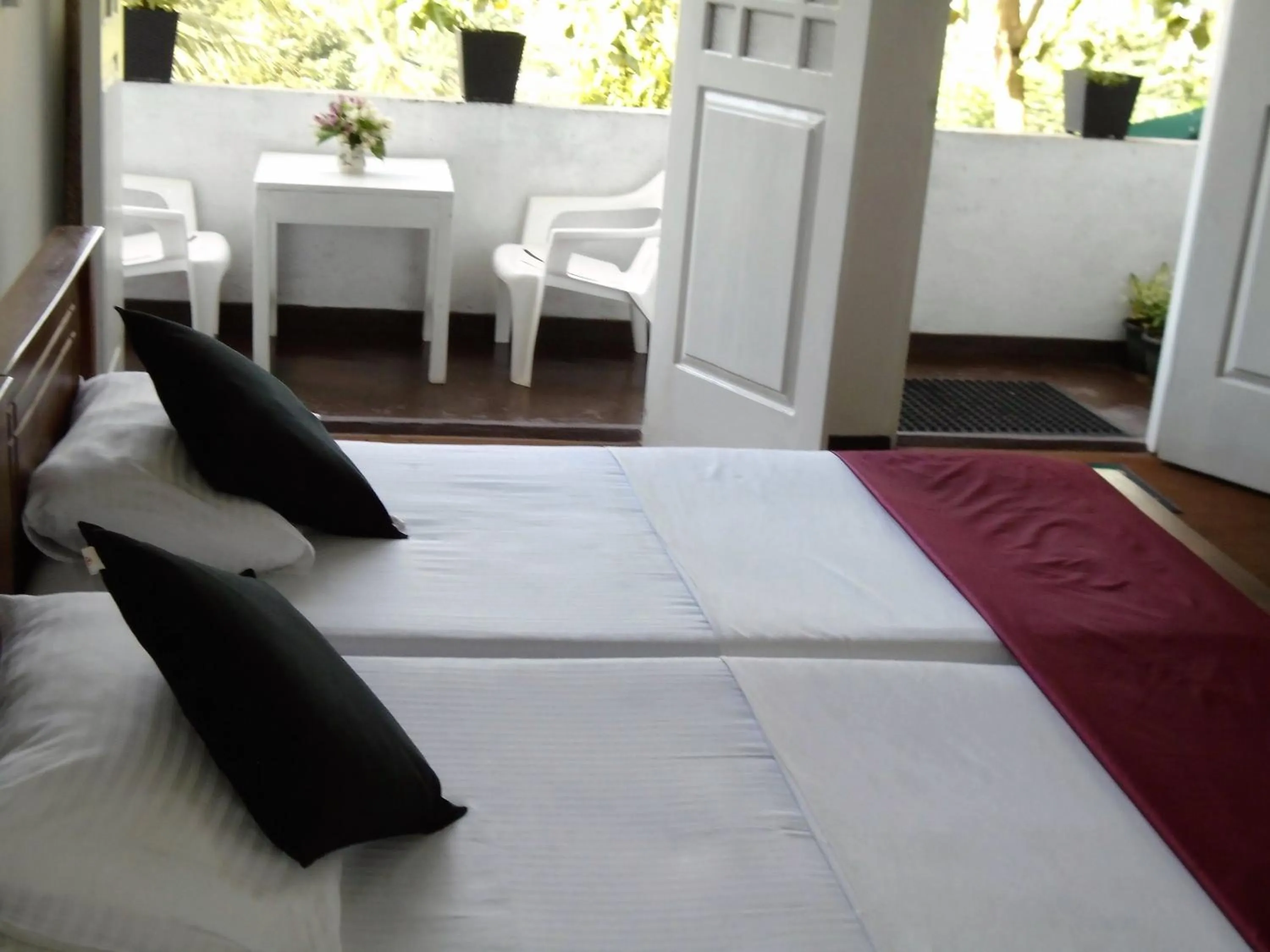 Bed in Kandy Mountain Cottage