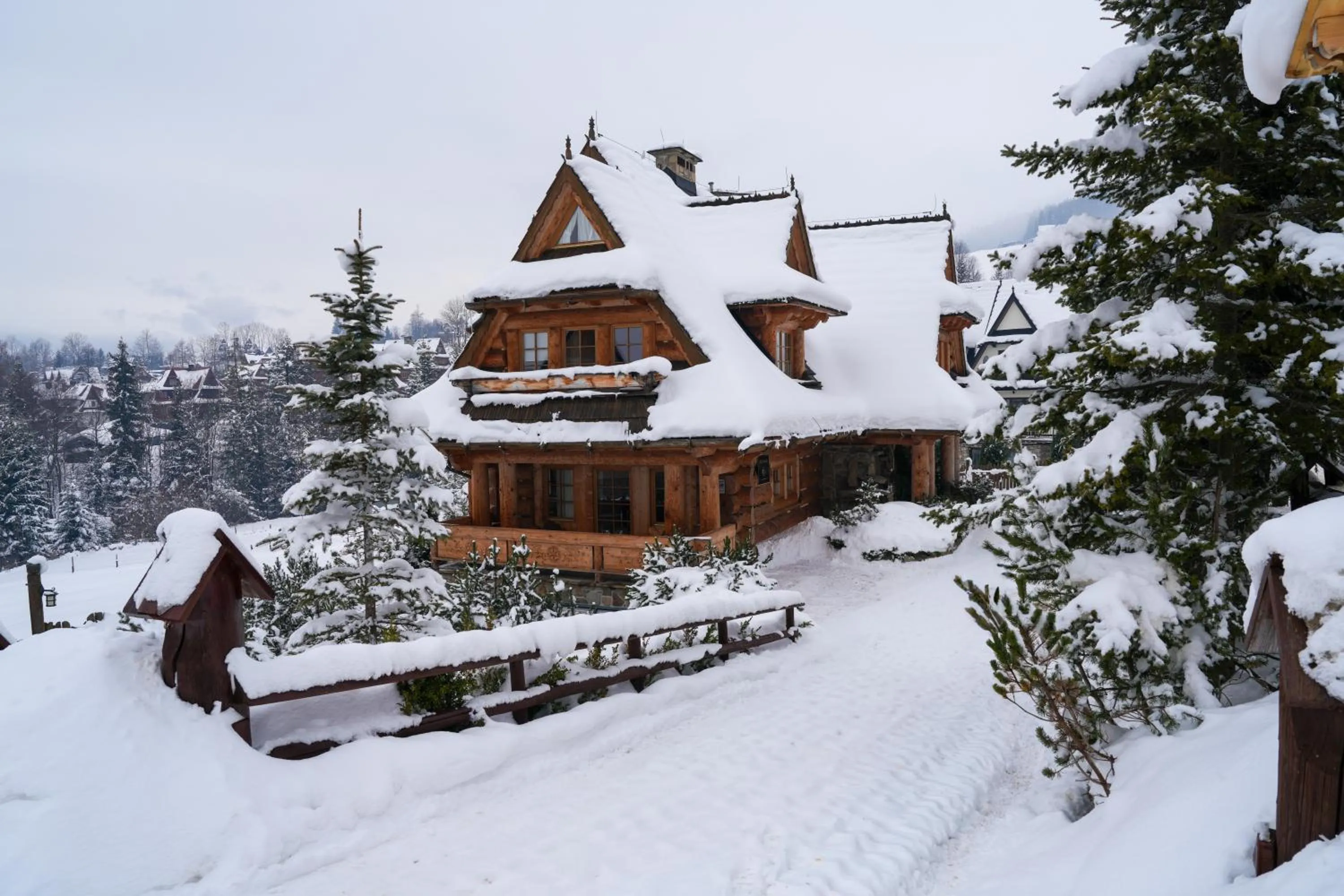 Villa Miodula- zwierzęta akceptowane bezpłatnie, bezpośredni widok na góry, parking w cenie! PROMOCJA W MARCU ZAREZERWUJ 3 DOBY W CENIE 2 oferta obowiązuje w tygodniu na stawkę bez wyżywienia