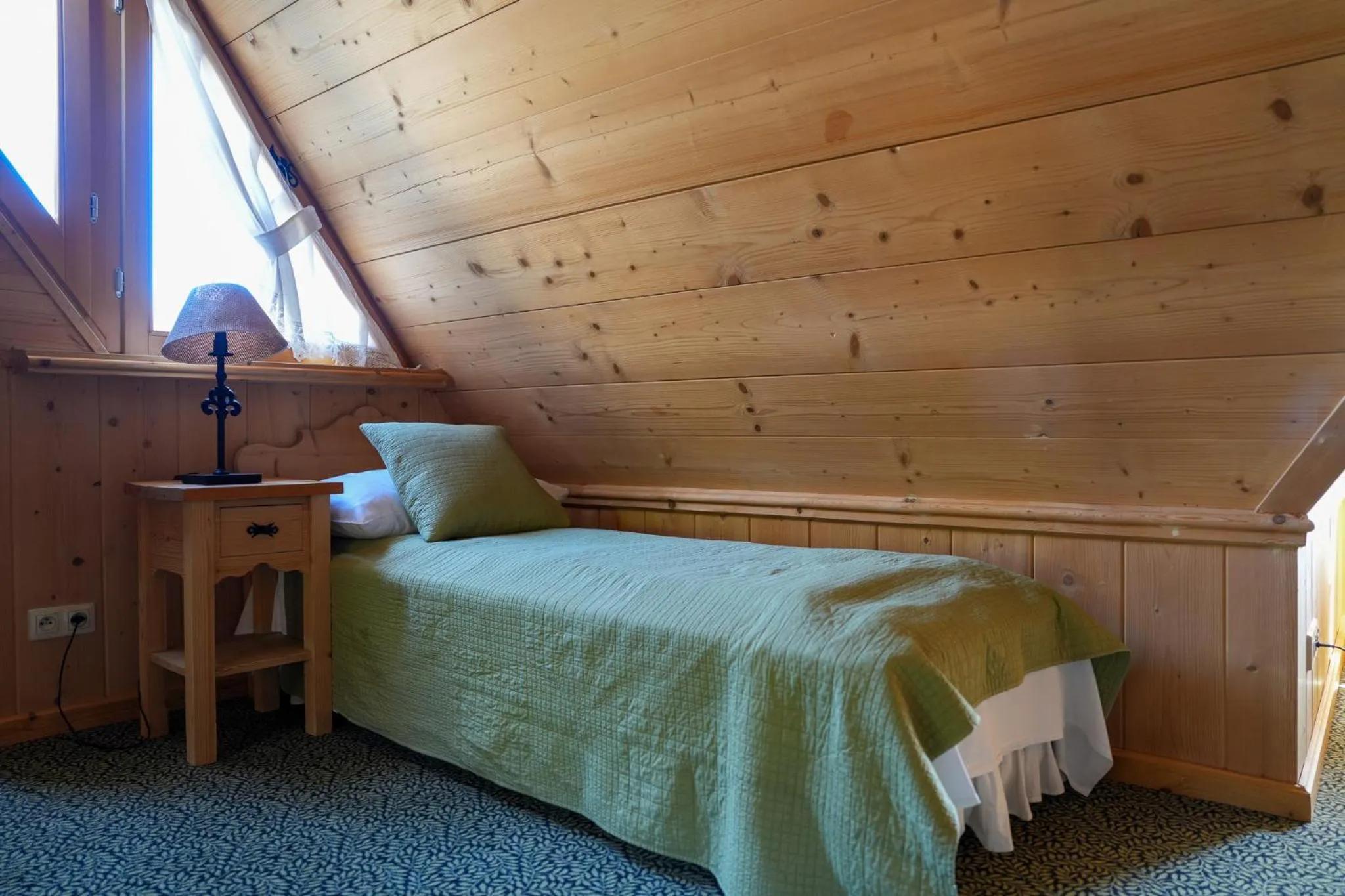 Bed in Villa Miodula- zwierzęta akceptowane bezpłatnie, bezpośredni widok na góry, parking w cenie!