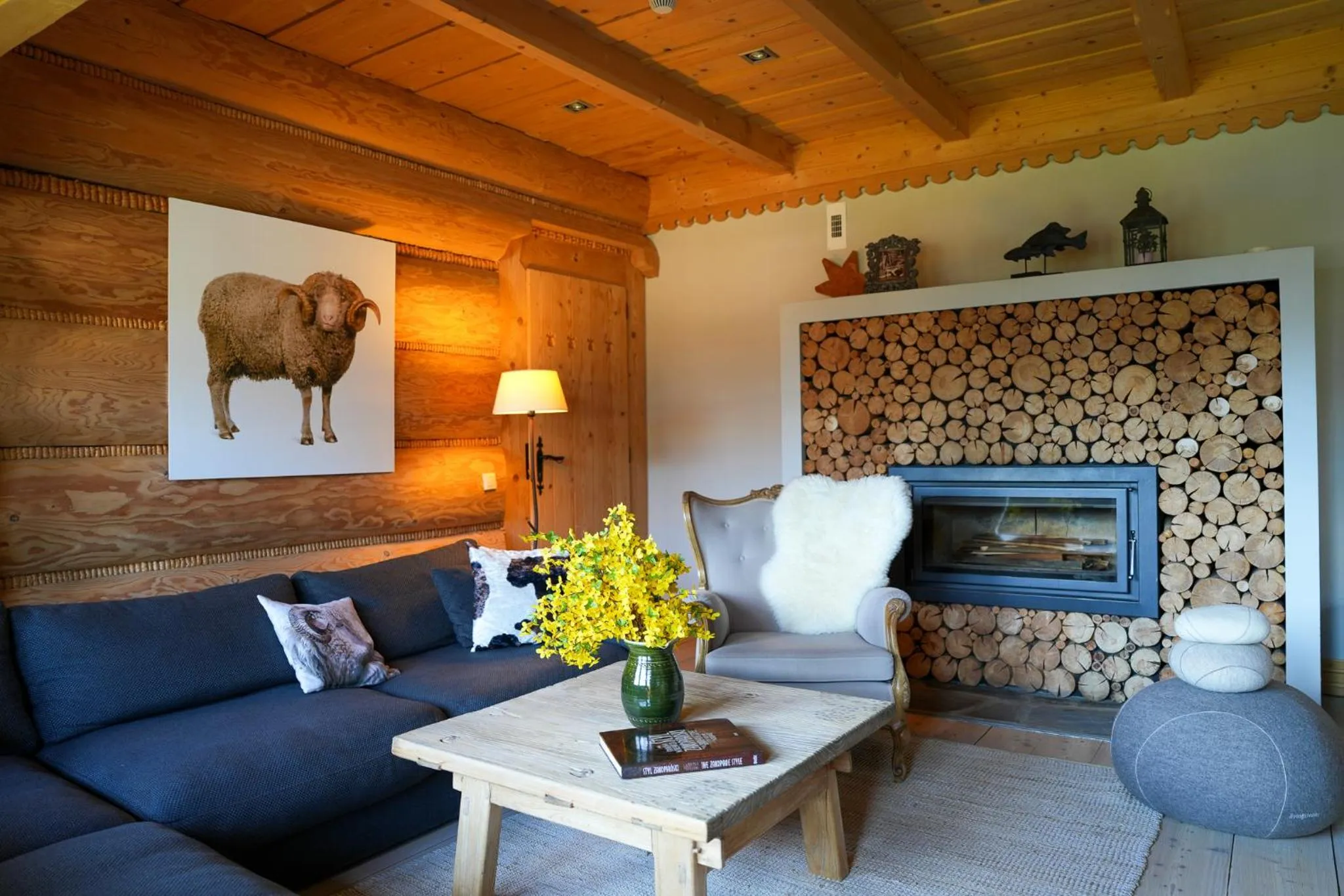 Seating area in Villa Miodula- zwierzęta akceptowane bezpłatnie, bezpośredni widok na góry, parking w cenie!